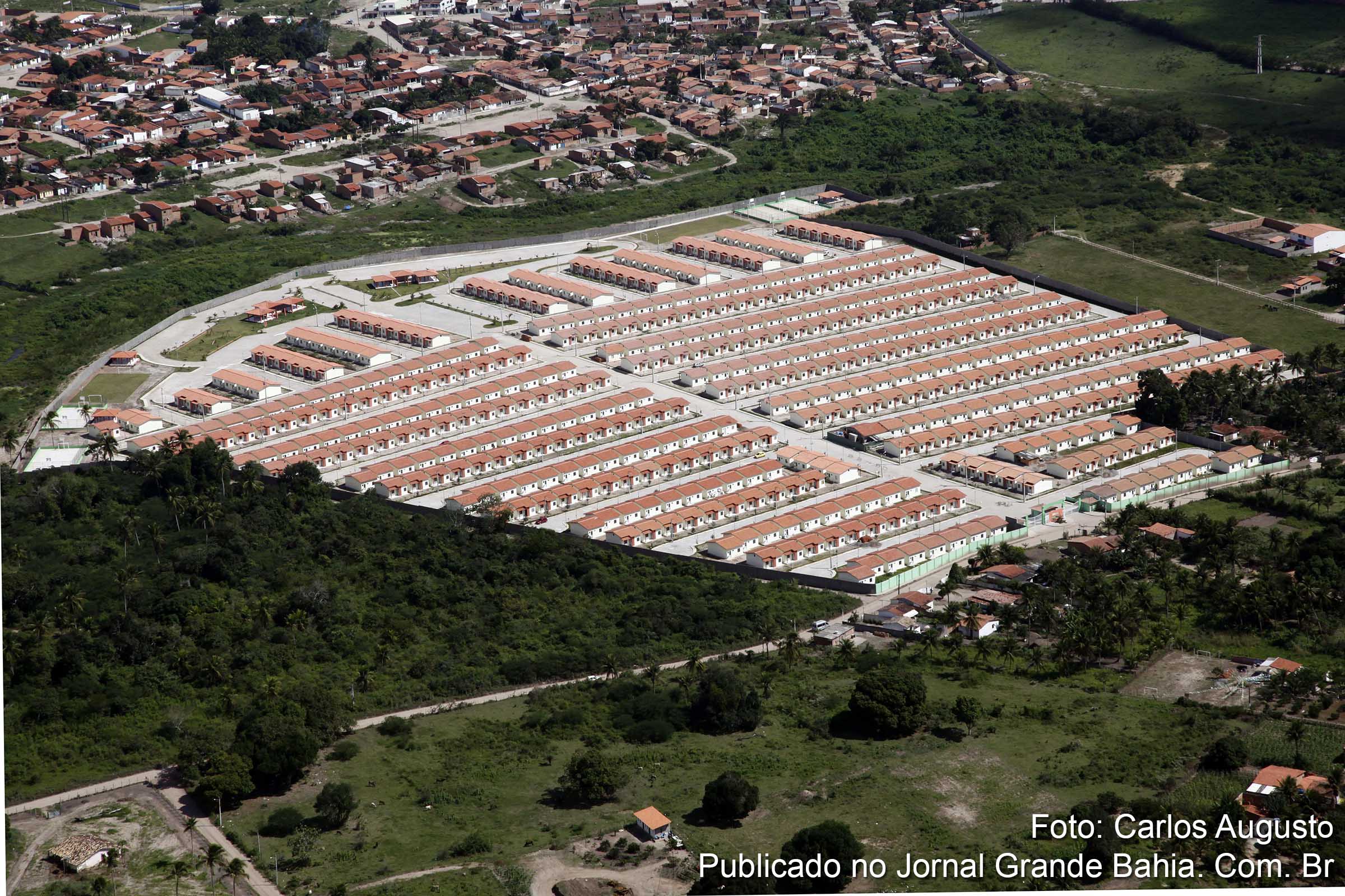 Vista aérea do Ecoville, empreendimento construído pela FCK, em julho de 2011.