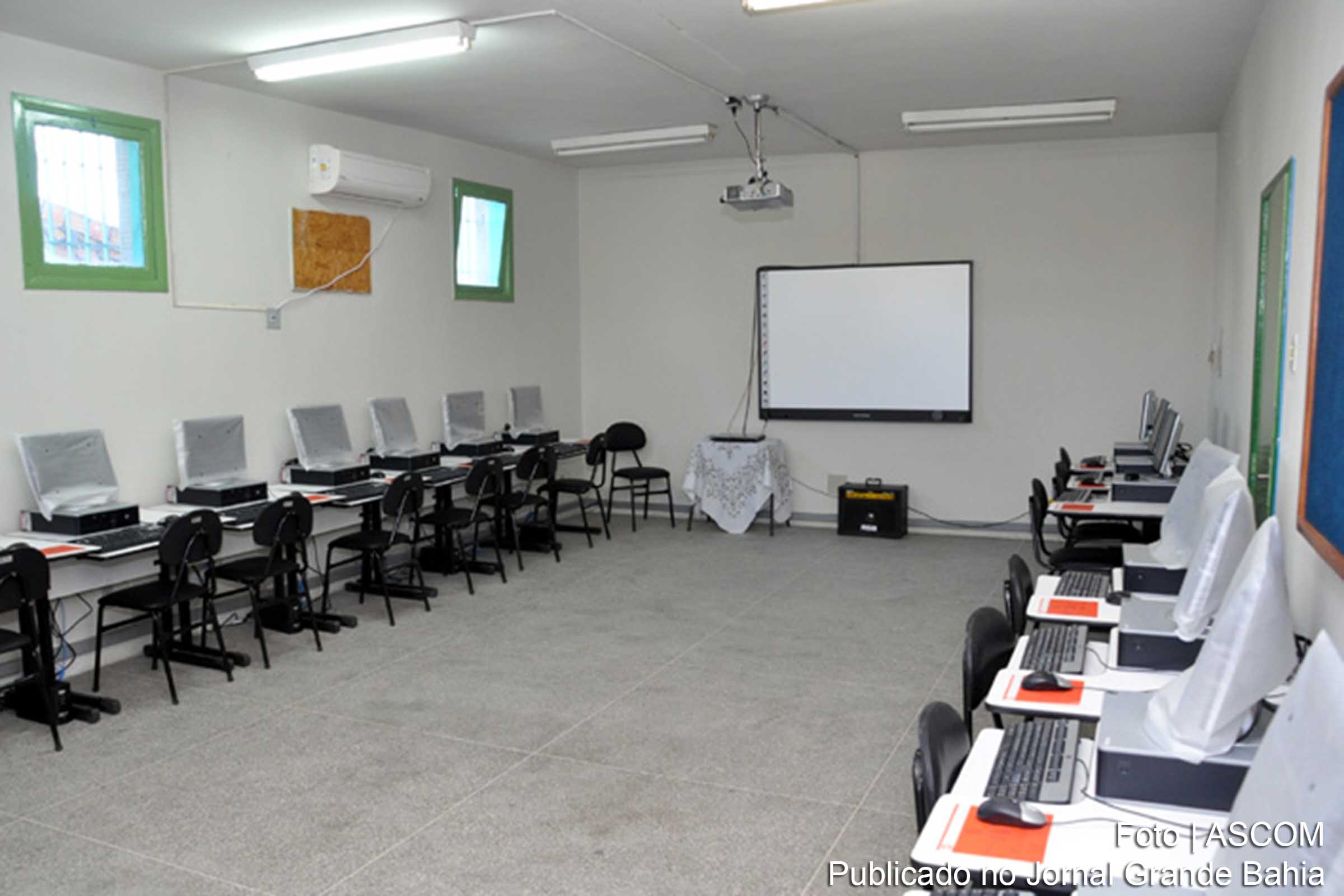 A entrega da unidade marca a abertura do ano letivo, programado para esta quinta-feira, de toda rede municipal de ensino. Em Feira de Santana, mais de 50 mil alunos estão matriculados.