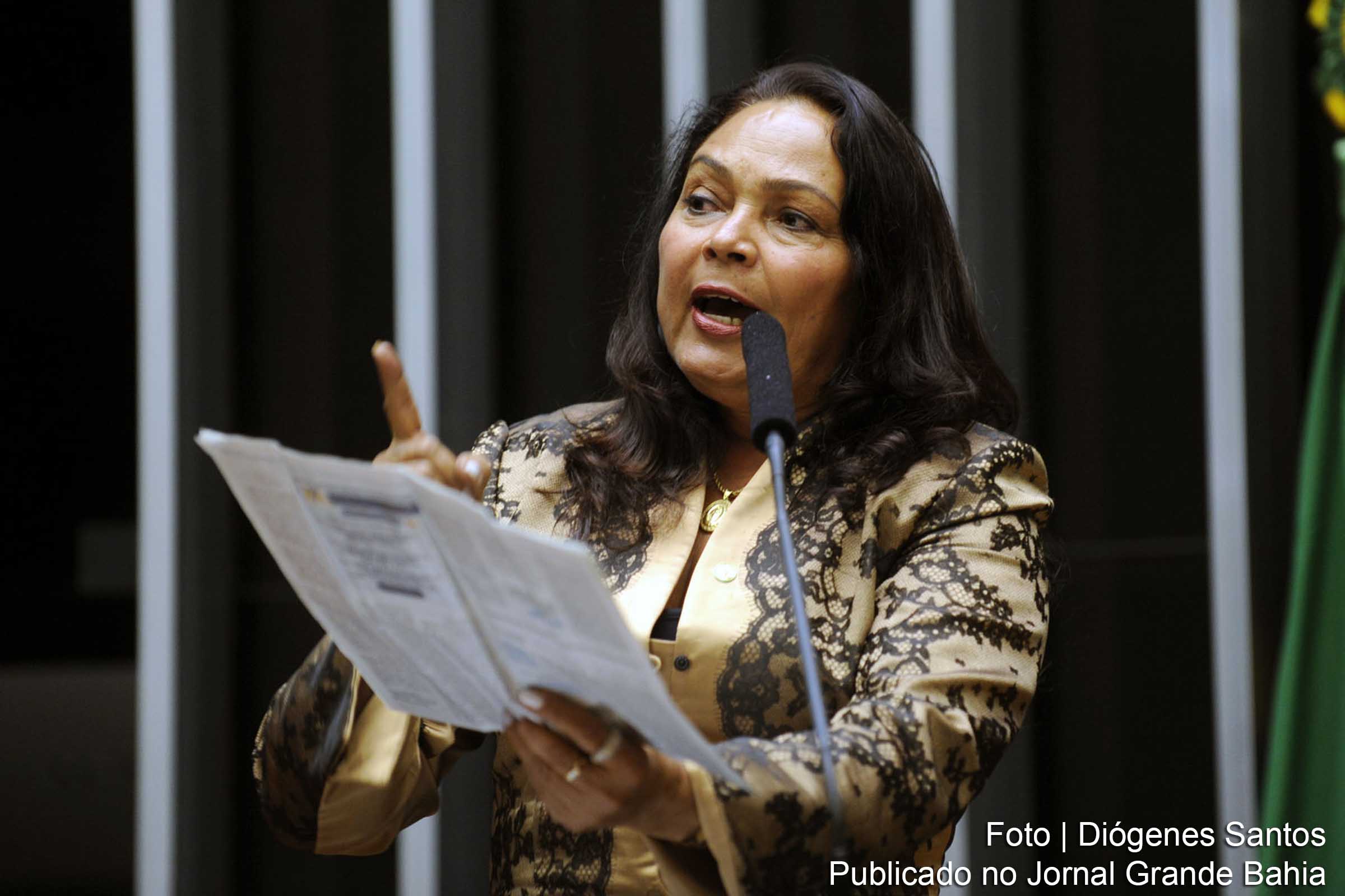 Deputada diz que Antônia Magalhães da Cruz (Tonha Magalhães) candidatura de Graça Pimenta que é a vontade do povo de Feira de Santana.