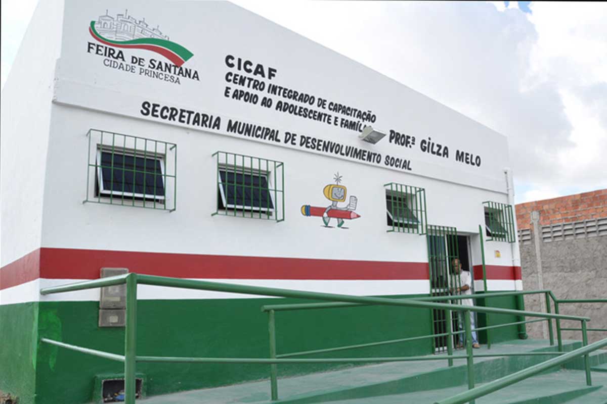 O Centro Integrado de Capacitação e Apoio ao Adolescente e Família Professora Gilza Melo (Cicaf), no Feira X, foi reinaugurado