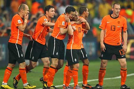 Seleção holandesa venceu pelos méritos técnicos.