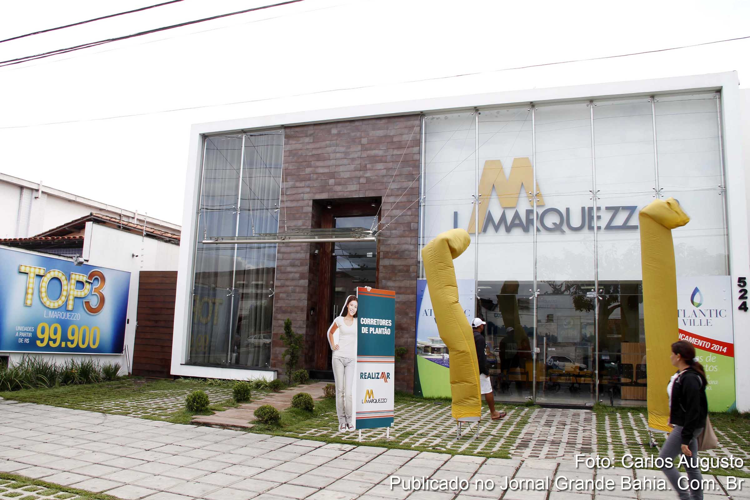 Fachada da sede da Construtora LMarquezzo, localizada na Avenida Maria Quitéria, em Feira de Santana.