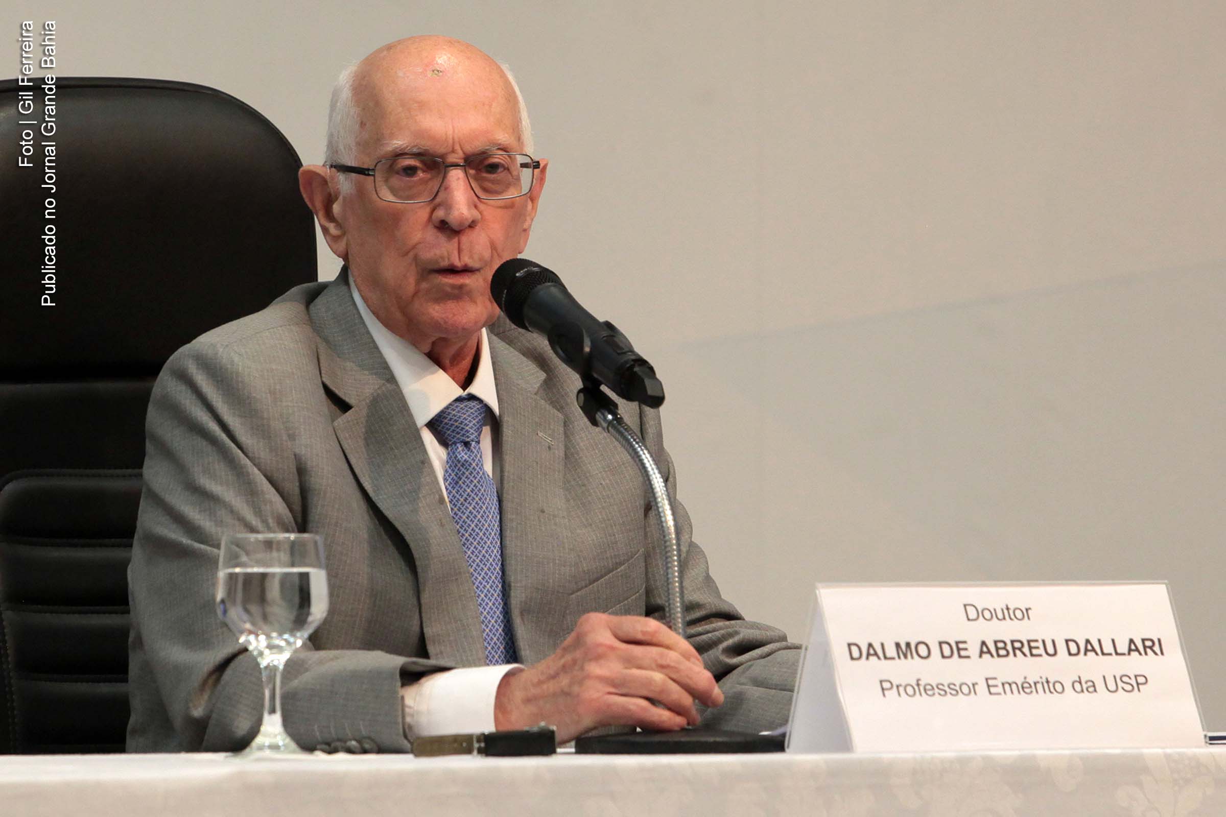 Dalmo Dallari, jurista.