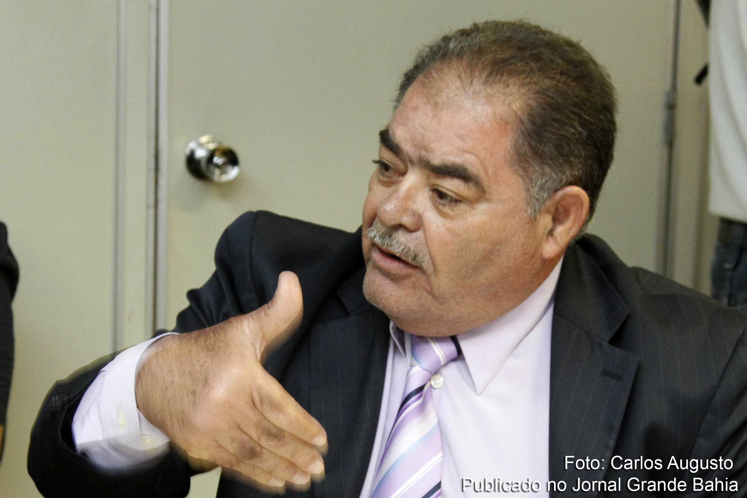 Vereador Antônio Francisco Neto (Ribeiro) assume a presidência da Câmara Municipal de Feira de Santana.