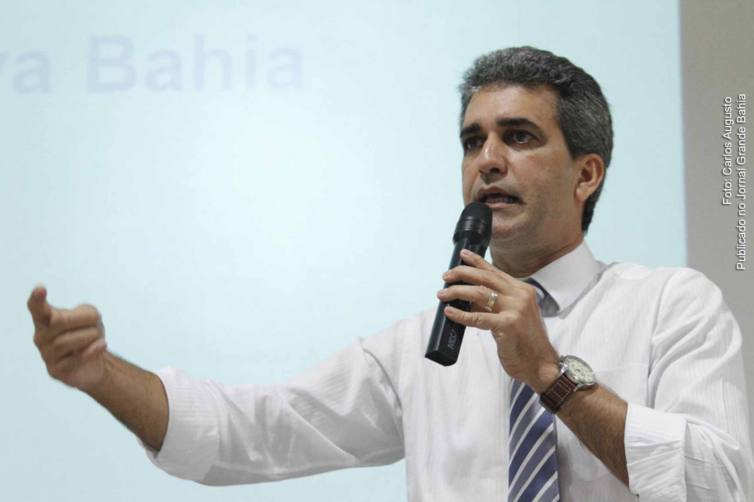 Secretário Estadual de Comunicação comenta sobre disputa política em Feira de Santana e Salvador; Robinson Almeida avalia cenário das Eleições 2012