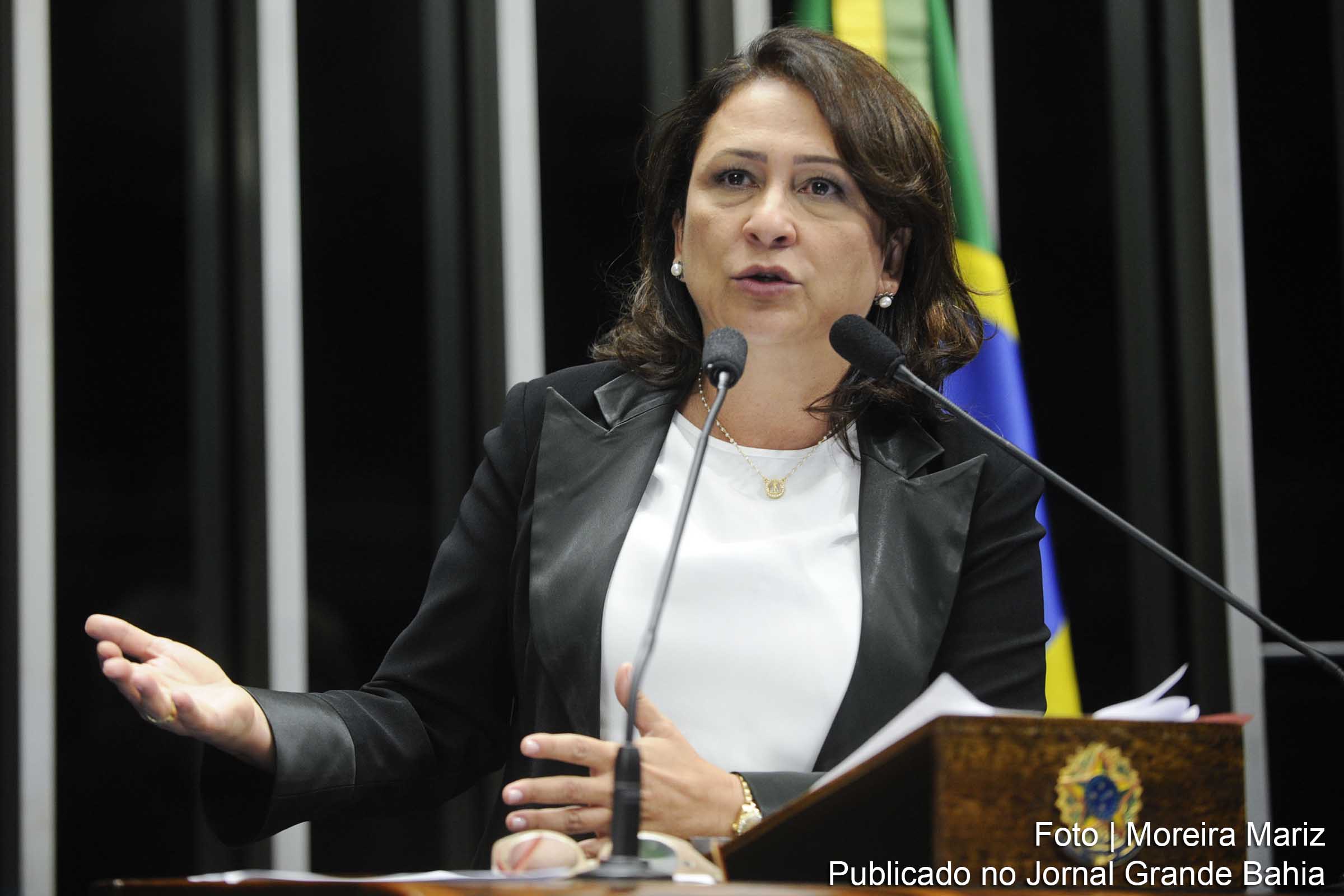 Senadora Kátia Abreu cobra marco regulatório para o agronegócio e critica a existência de órgãos como Dnocs e Sudene.