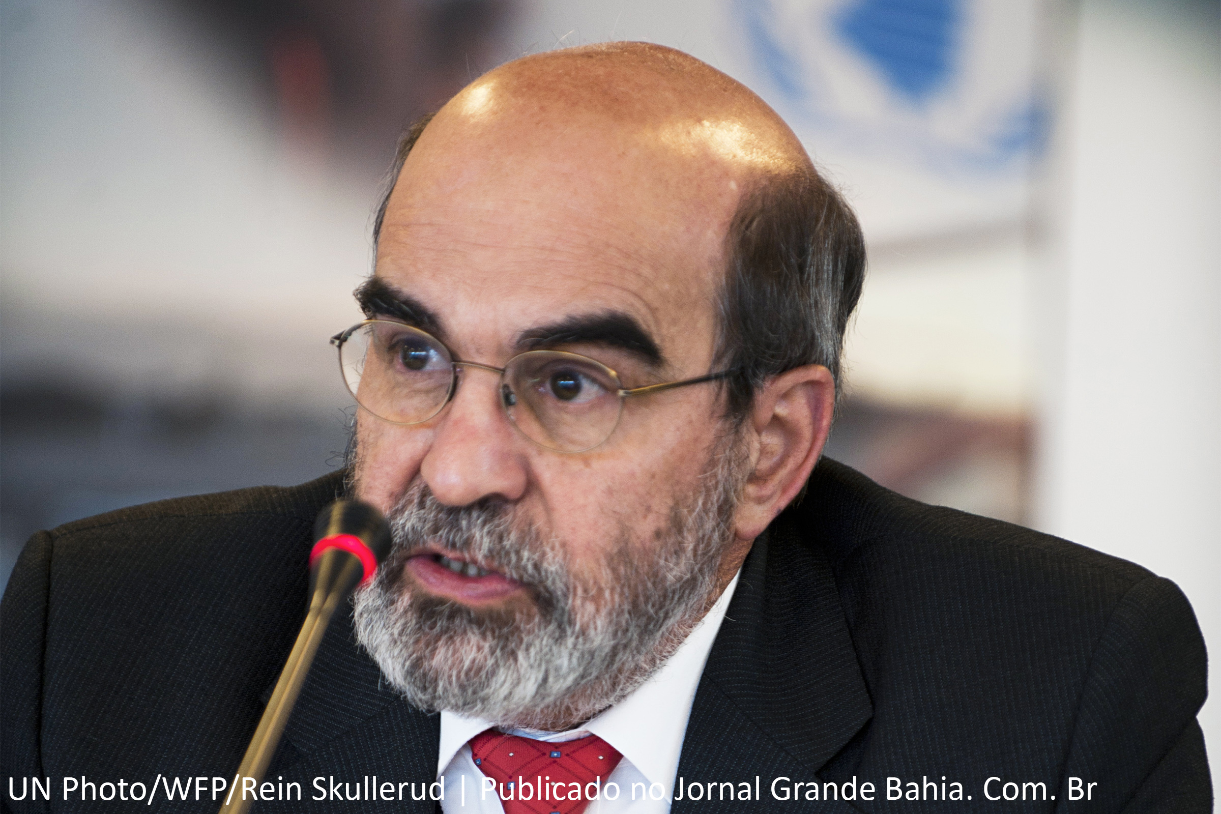 Orientações salientam reconhecimento e proteção para os direitos legítimos de posse; José Graziano da Silva, diretor-geral da FAO fala do impacto na especulação imobiliária.