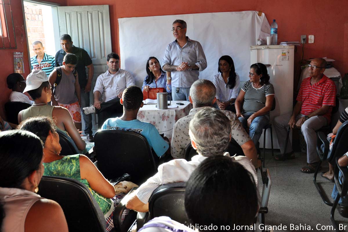 Além do trator, implementos e a construção de garagem para a máquina fazem parte do convênio, explica deputado Zé Neto.