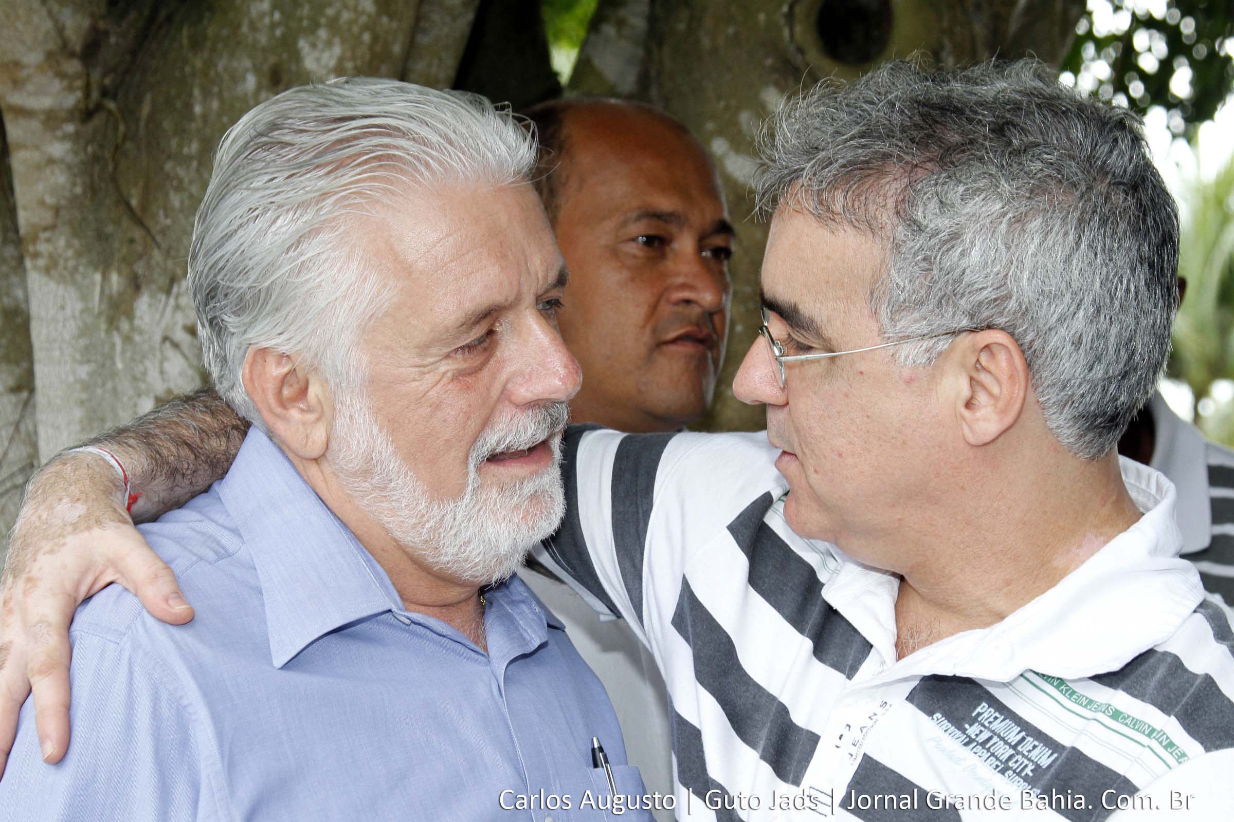 Governador Jaques Wagner vem a Feira de Santana participar do Convenção do PT que oficializa a candidatura de Zé Neto à prefeitura de Feira de Santana.