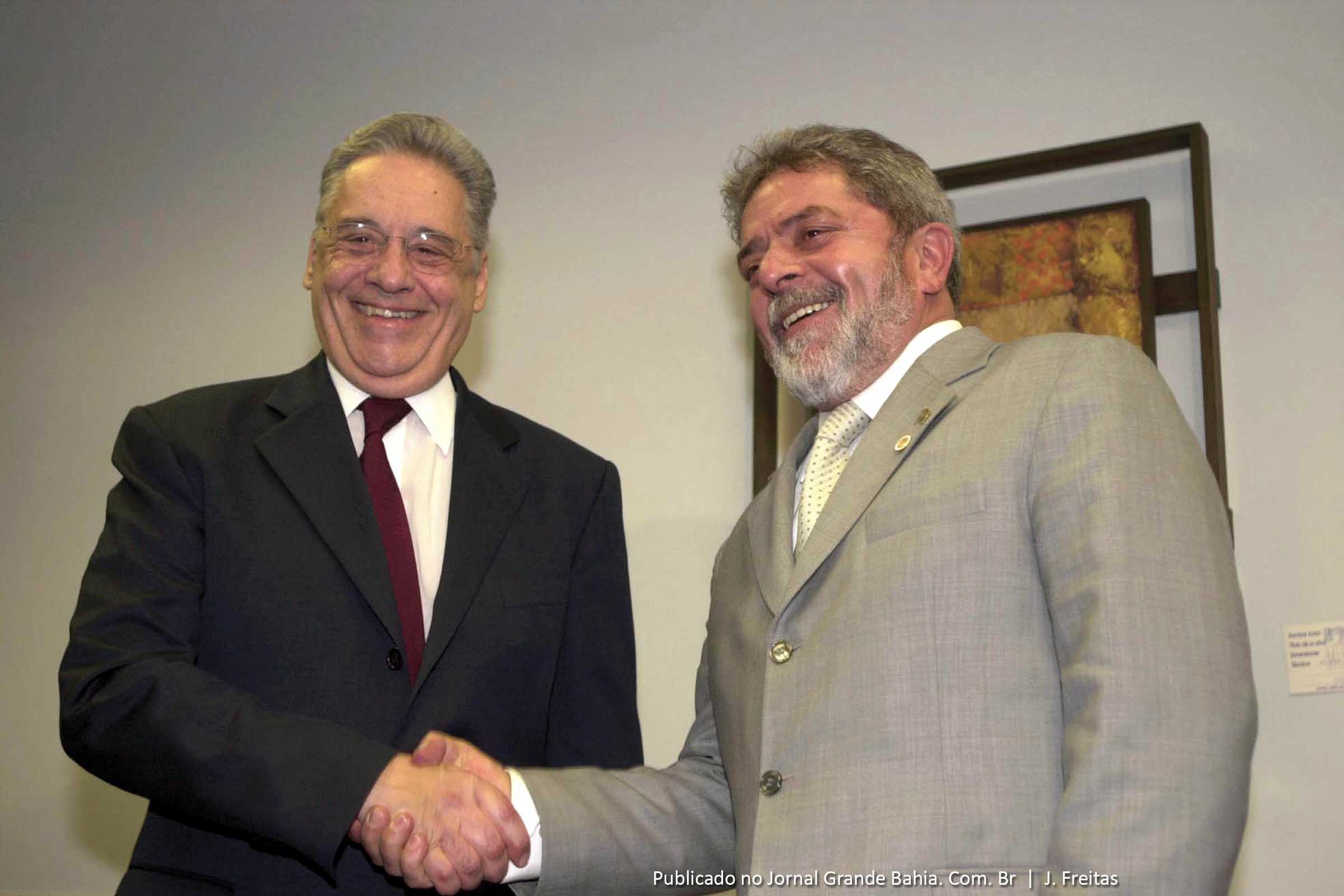 Fernando Henrique Cardoso e Luíz Inácio Lula da Silva. FHC nutre certa animosidade em relação ao ex-presidente Lula.