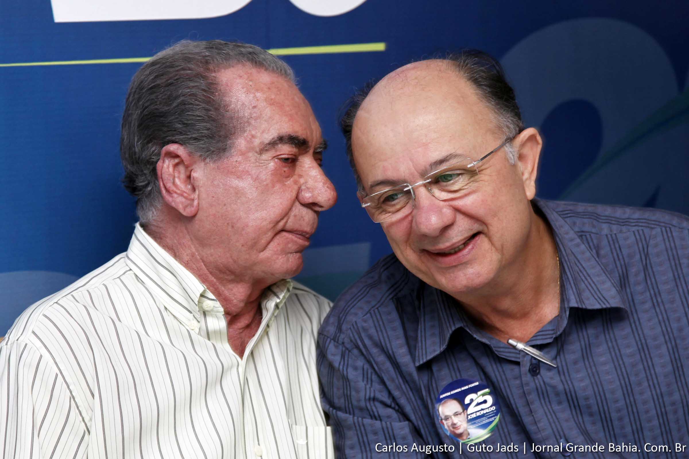 Senador João Durval deve explicações à comunidade de Feira de Santana por ter chamado o candidato a prefeito José Ronaldo de moleque e ladrão