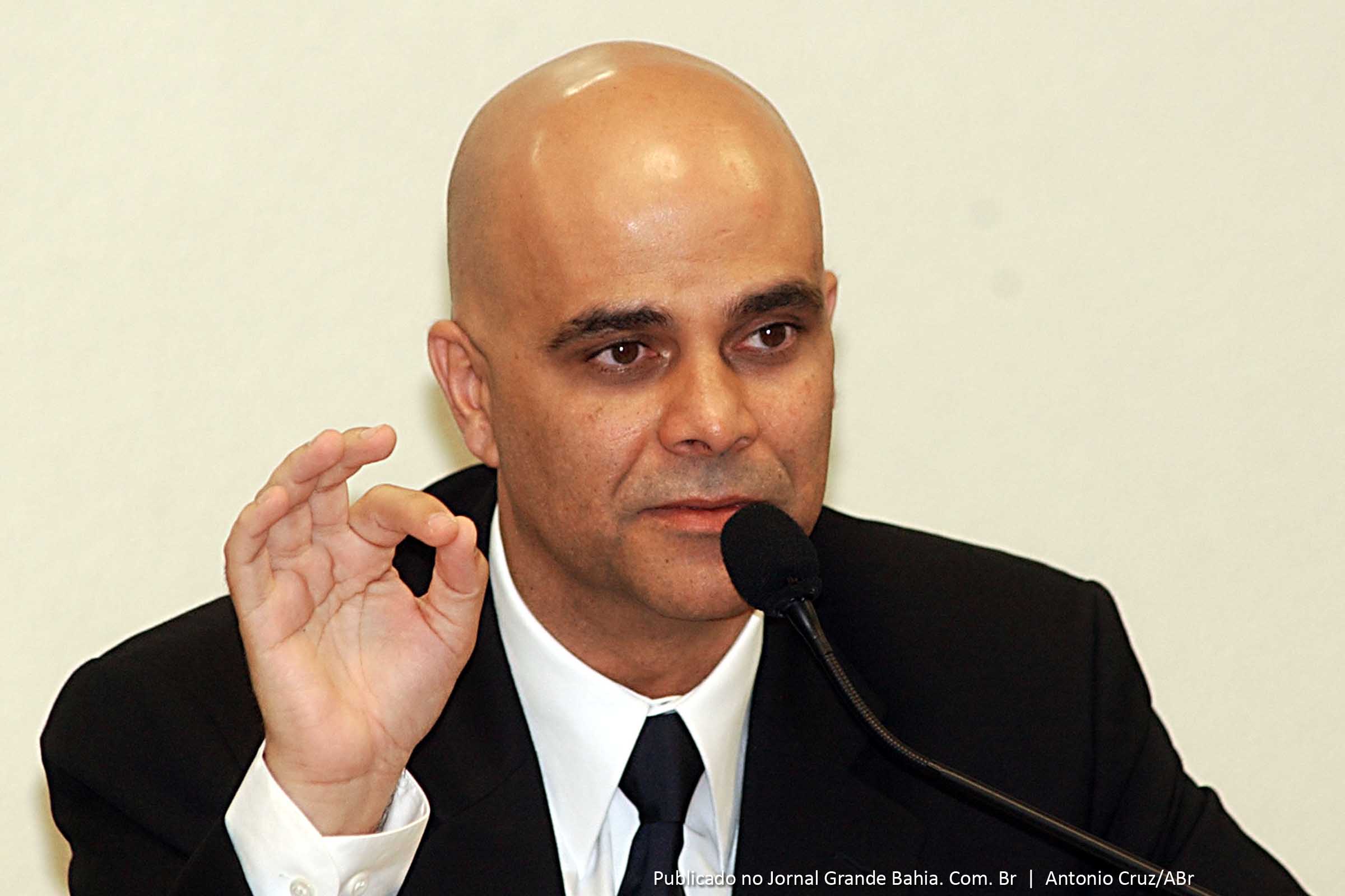 O publicitário Marcos Valério, considerado o principal articulador do esquema conhecido como mensalão, pode cumprir pena de 40 anos, um mês e seis dias de prisão, além de pagar multa de cerca de R$ 2,78 milhões.