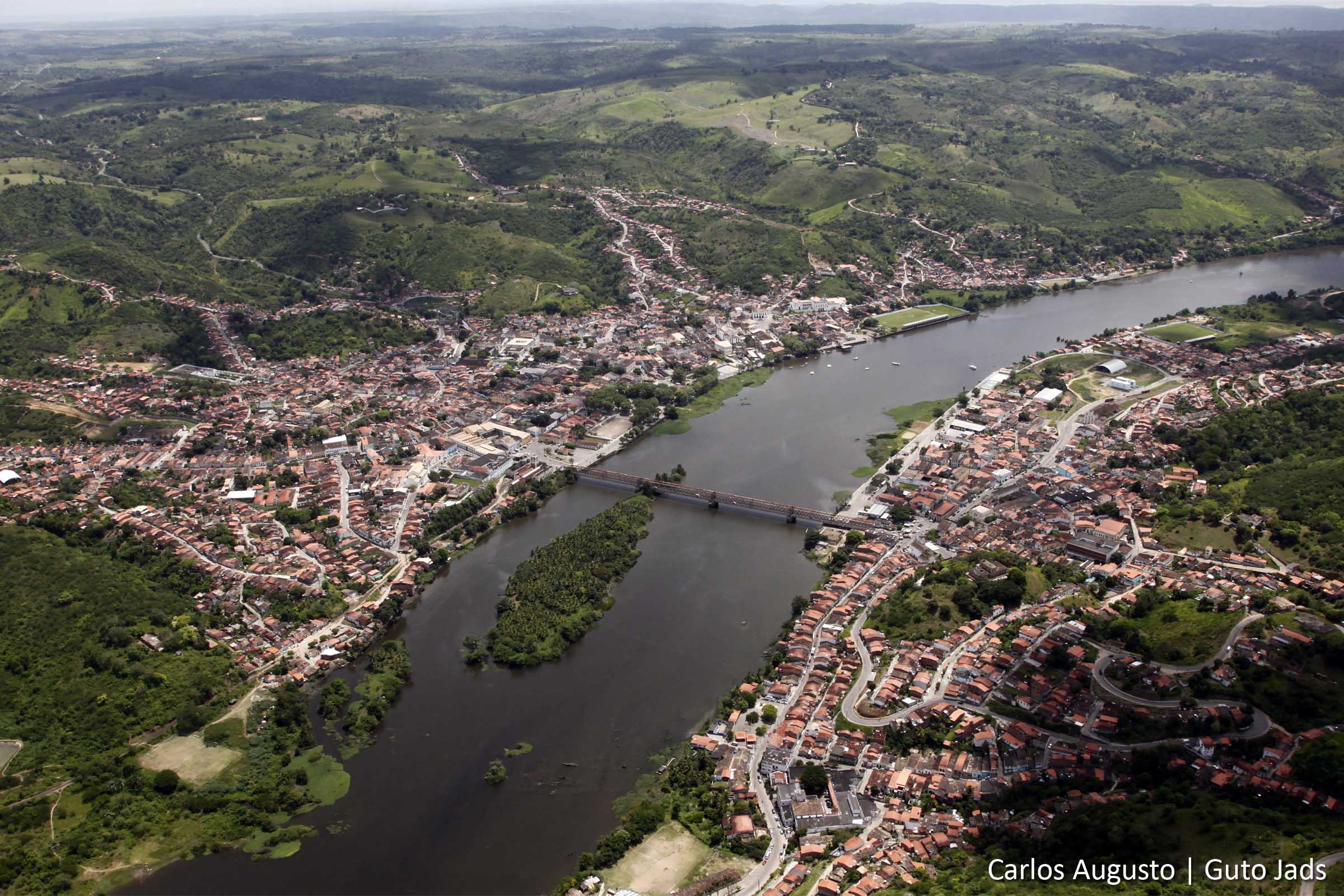 Vista aérea das cidades de Cachoeira e São Felix. (Foto: Carlos Augusto| Jornal Grande Bahia)