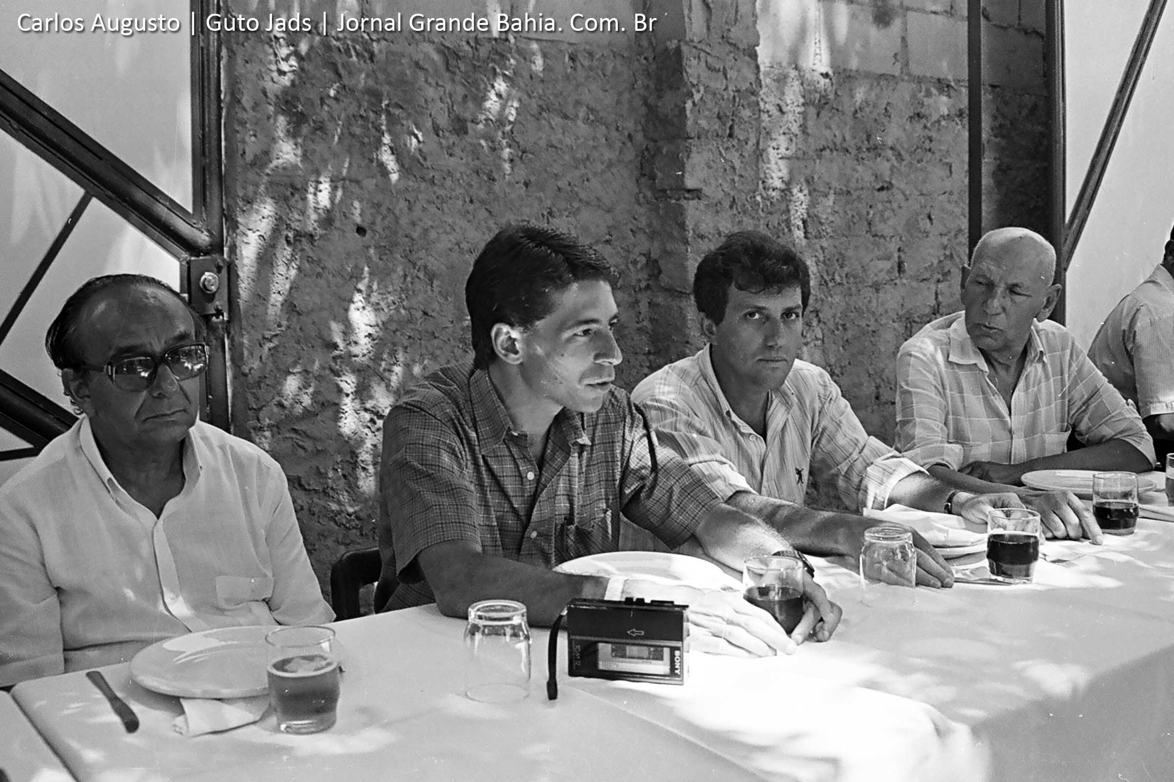 José Falcão (ex-prefeito de Feira de Santana, falecido), Sérgio Carneiro (deputado federal PT-BA), Arlindo Lima (médico), e Oscar Marques. (Foto: Carlos Augusto (Guto Jads) - Jornal Grande Bahia)