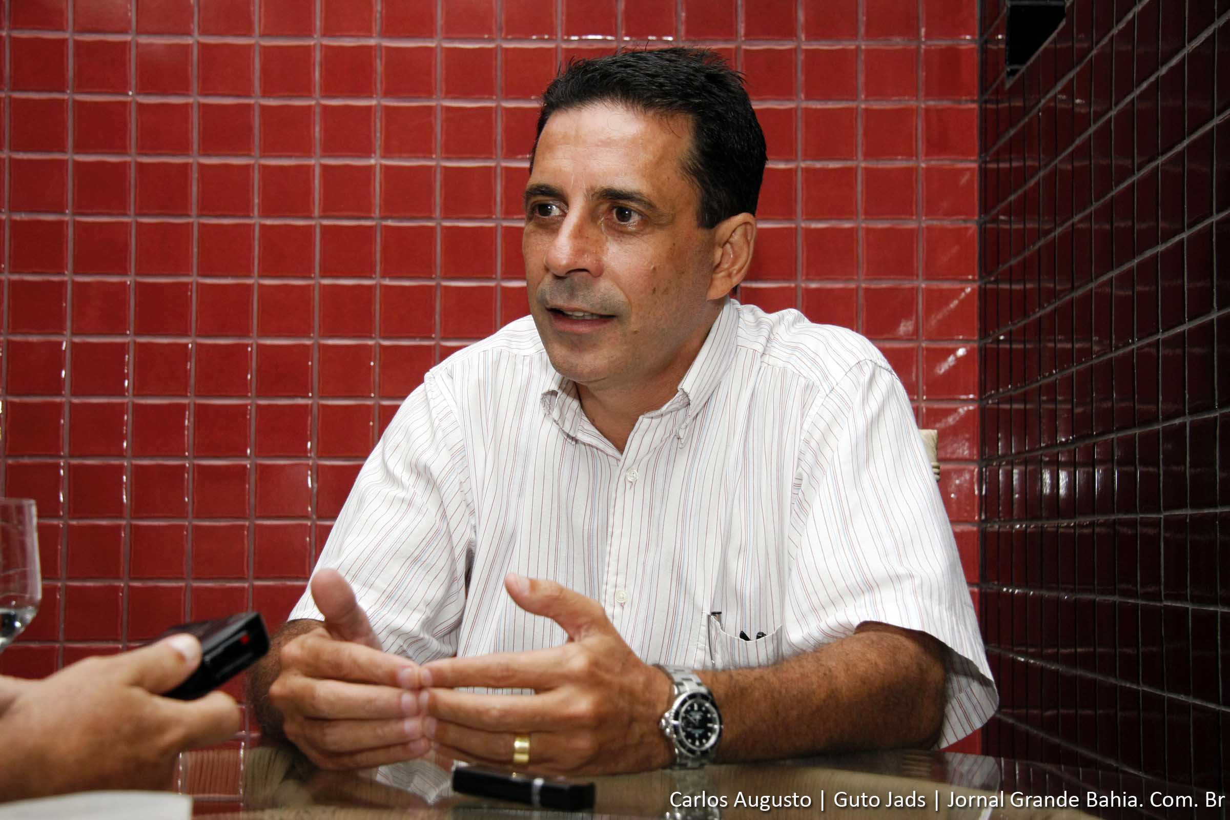 Deputado Sérgio Carneiro entrega relatório à comissão especial do novo CPC.