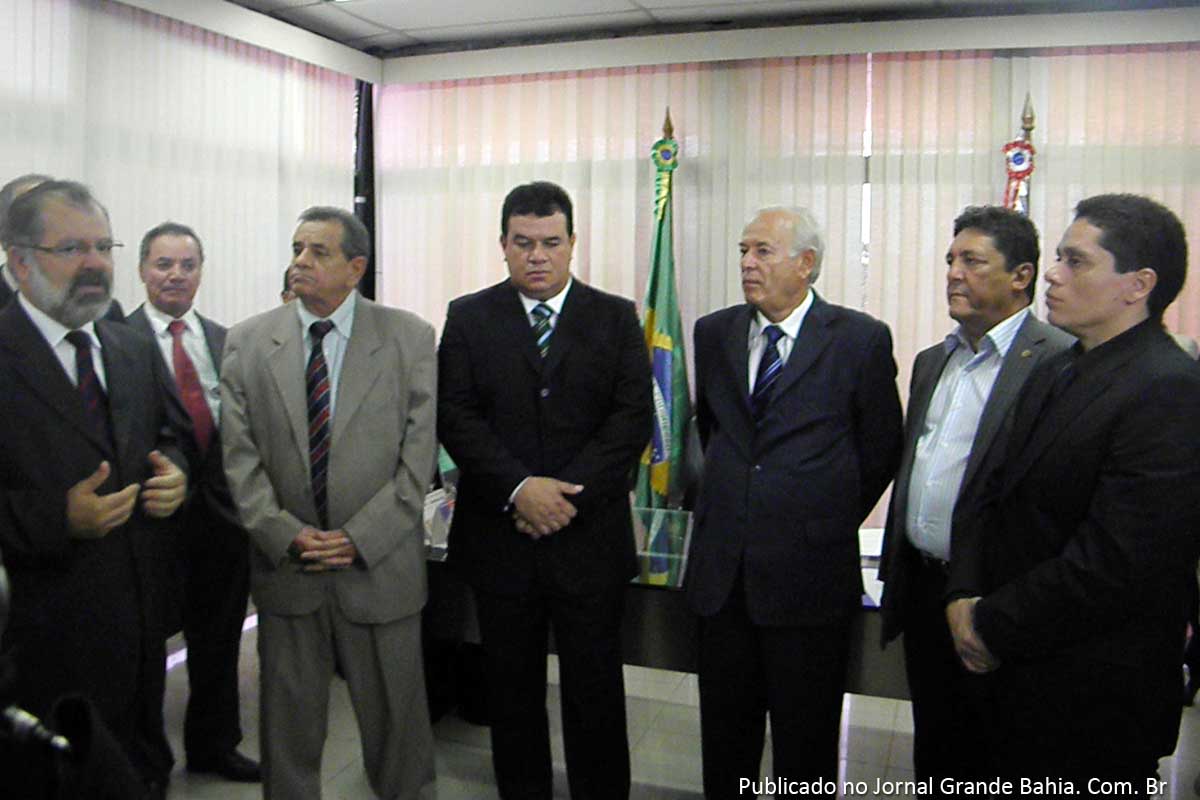 Uziel Bueno assume mandato na Assembleia Legislativa da Bahia