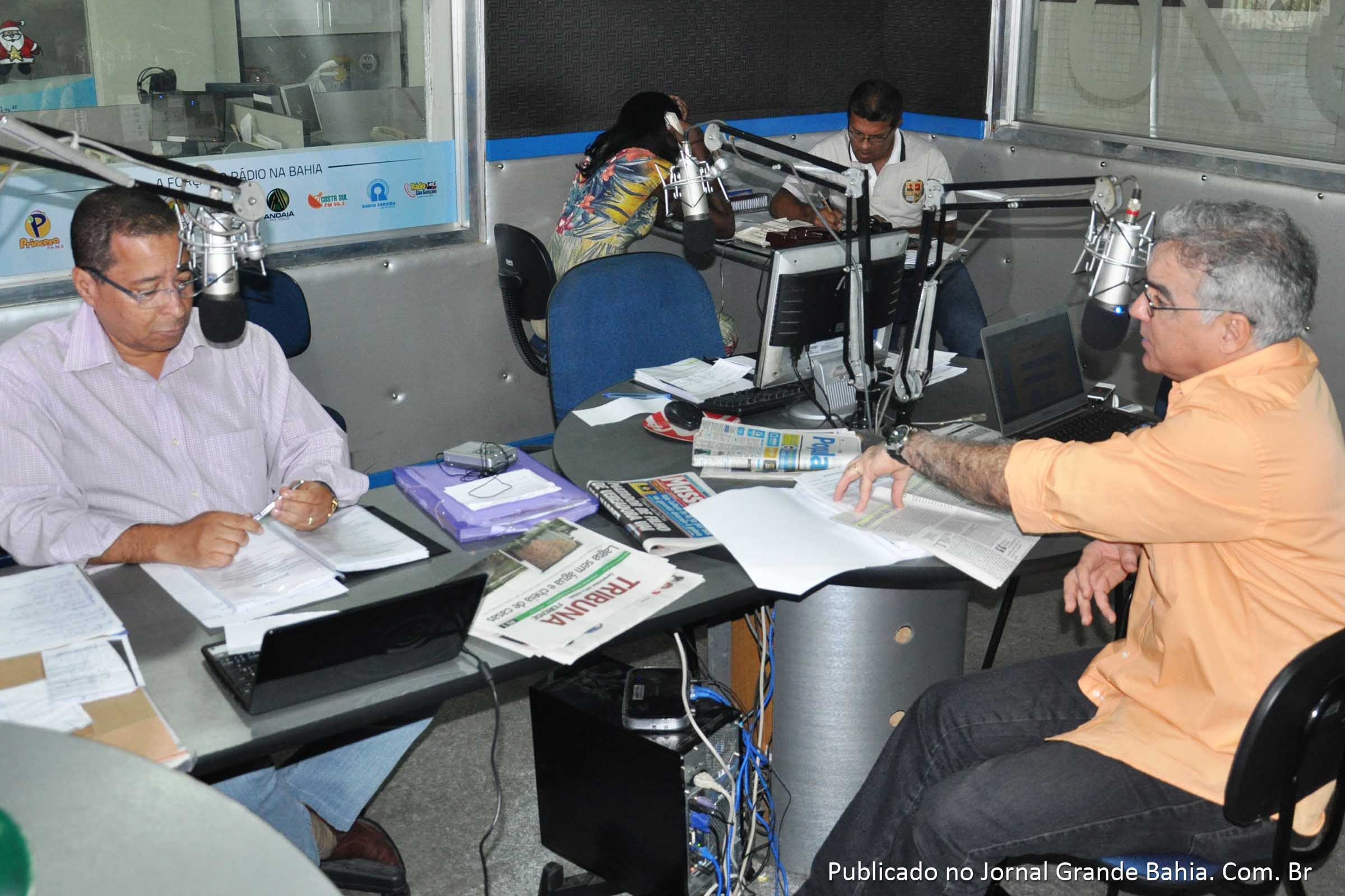 Deputado Zé Neto faz balanço de 2012 em entrevistas a rádios de Feira de Santana