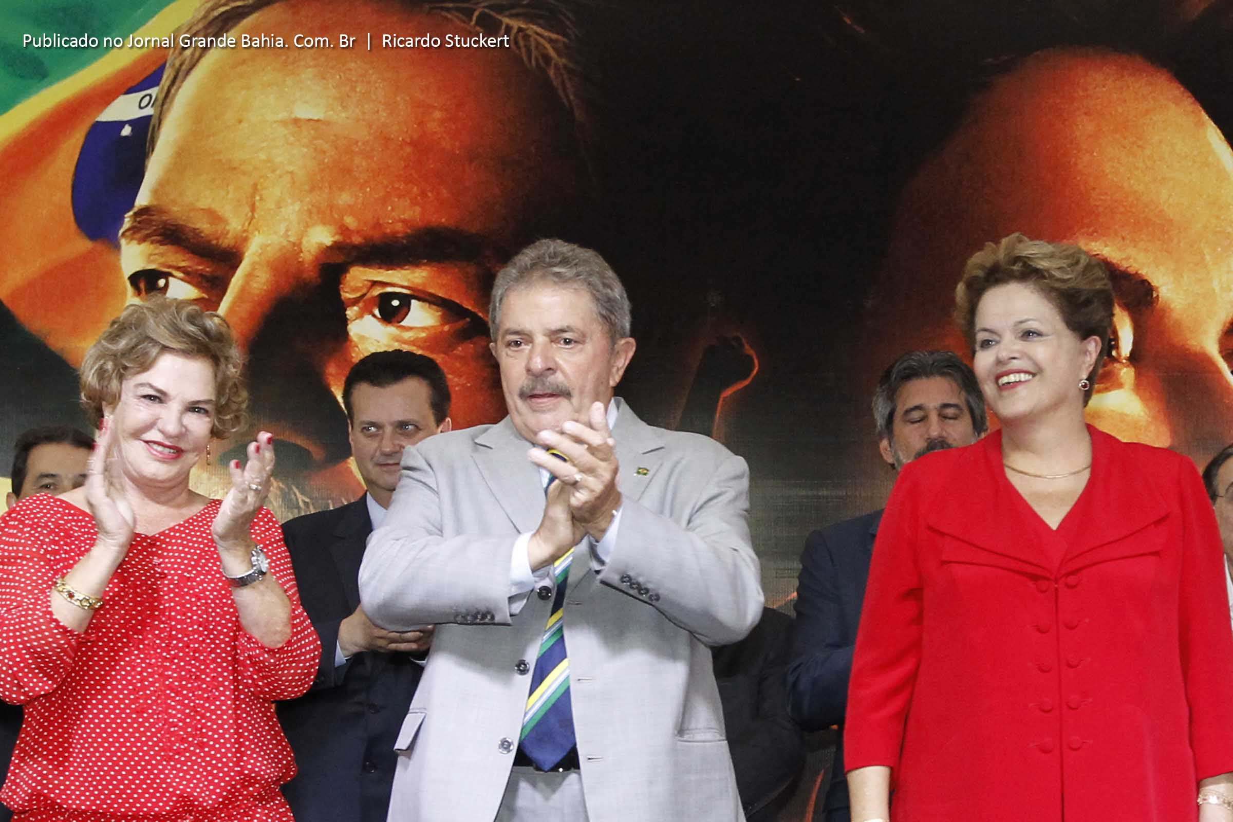 Marisa, Lula e Dilma. Dilma Rousseff discursou: “O Brasil tem mostrado ao mundo que os pilares econômicos e sociais não são incompatíveis. Essa é uma das grandes conquistas dessa década”