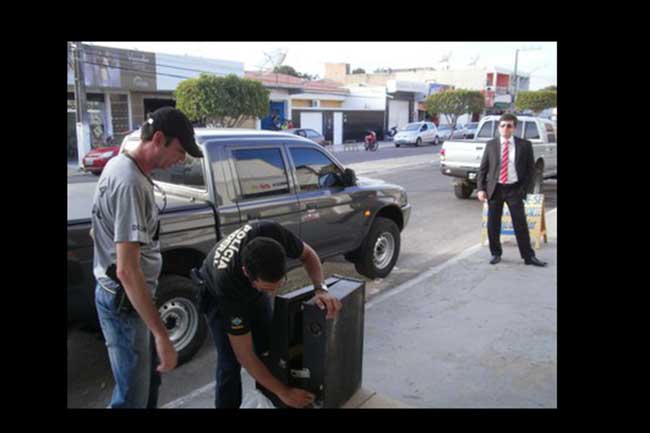 MPF e PF apreendem máquinas caça-níqueis em Paulo Afonso