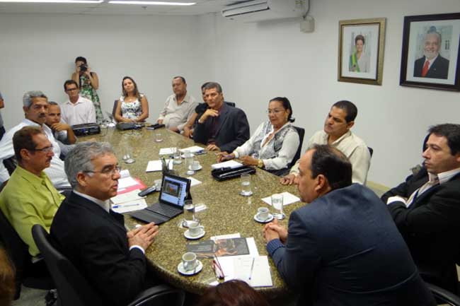 Representantes de quatro cidades do Recôncavo discutem com SEPLAN e SEDUR.
