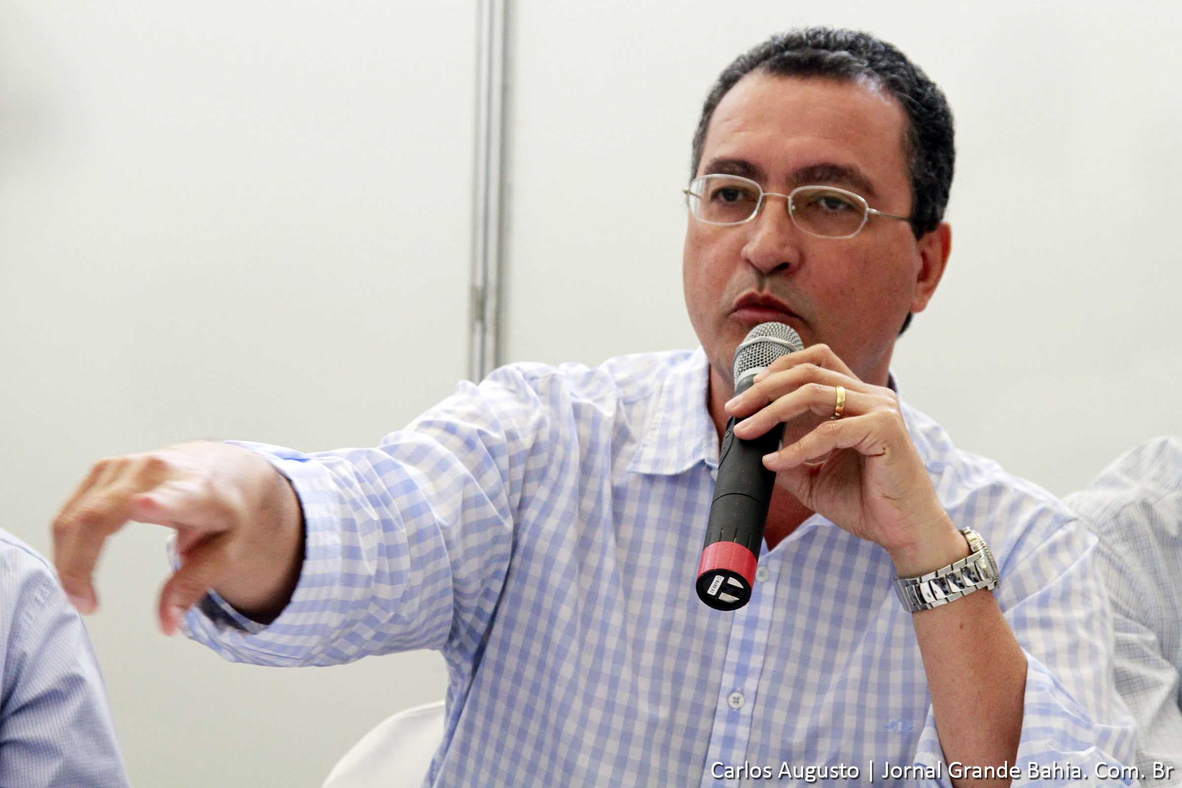 Governo da Bahia defende tarifa mais barata para o metrô de Salvador