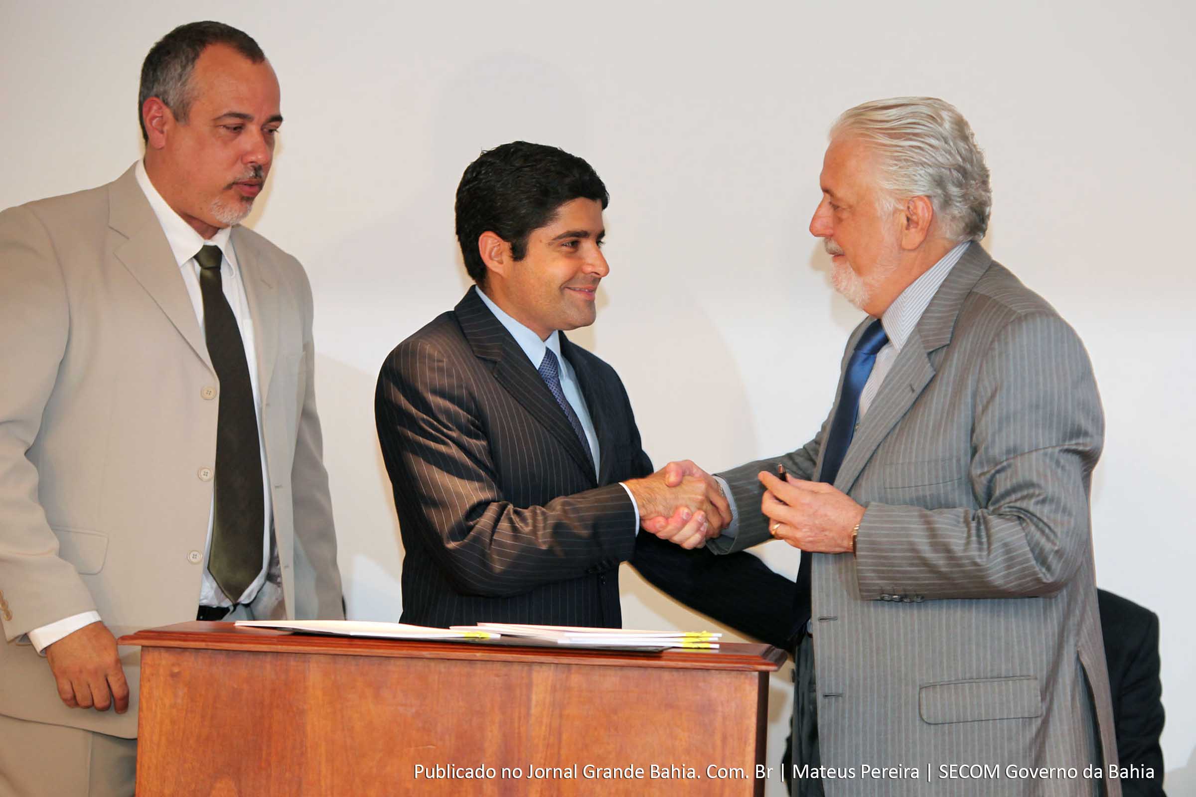 Senador Walter Pinheiro defende novas parcerias entre governo do Estado e Prefeitura para solucionar o trânsito em Salvador