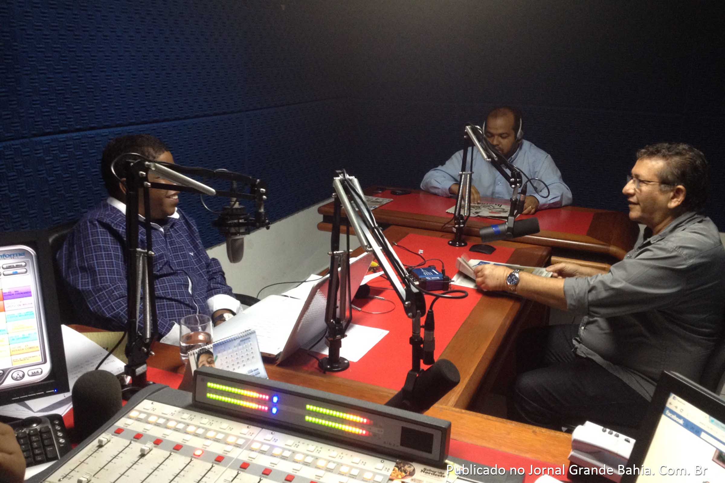 Luiz Caetano: "O ex-senador César Borges (PR) é um político experimentado, aliado do Governo da Bahia e do Governo Federal. Ganham os partidos da base aliada do governo e, lógico, ganha também a Bahia”