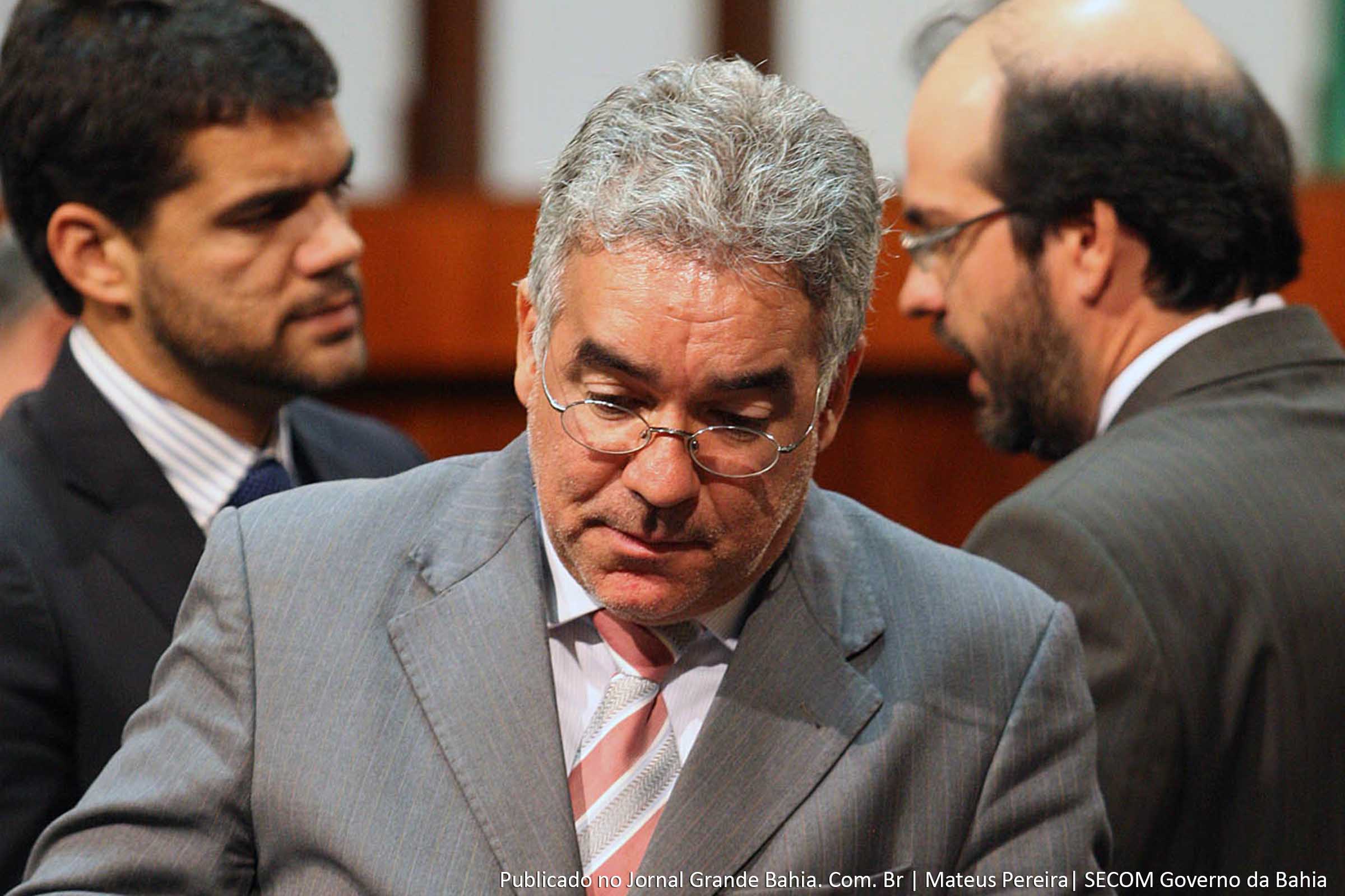 Zé Neto destacou que o DEM critica, mas oferece 0% para os servidores de Salvador e lembrou que, durante os sete anos do Governo Wagner, quem menos recebeu reajuste auferiu em torno de 30%.