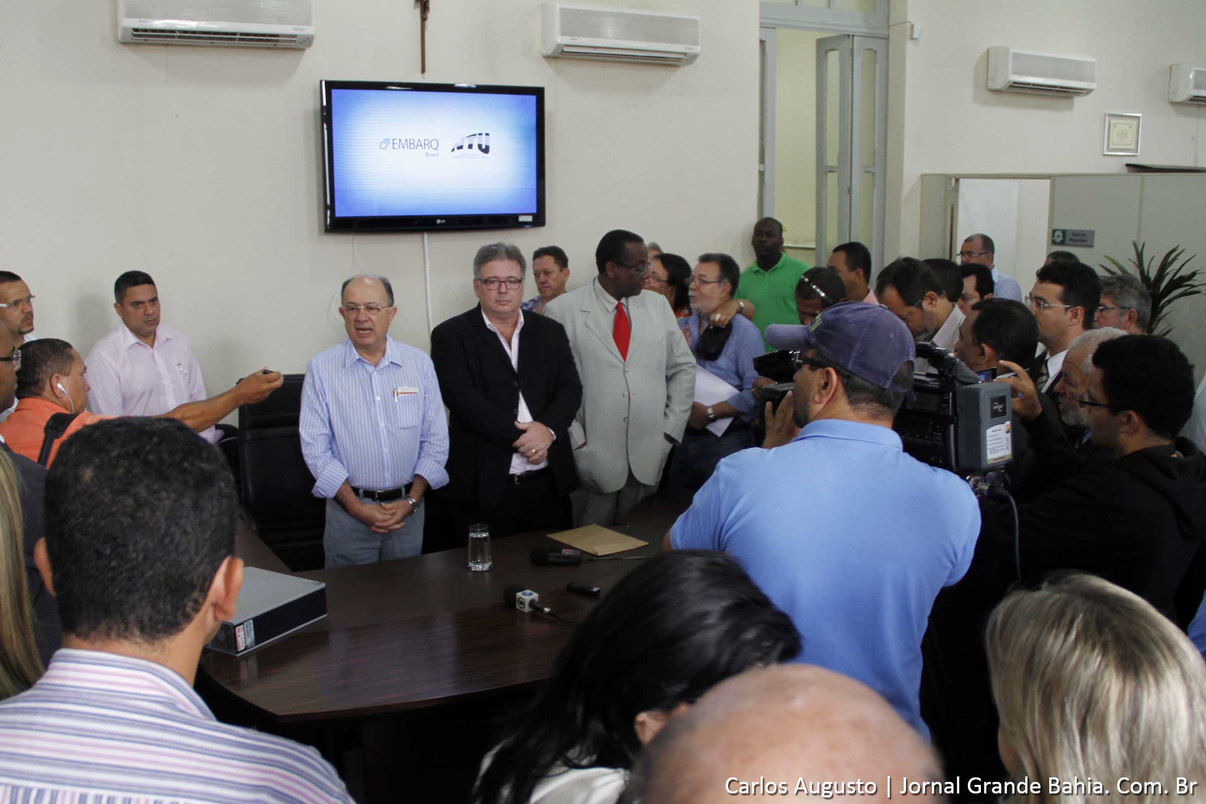 Prefeito de Feira de Santana apresenta conceito de transporte público a ser implantando no município