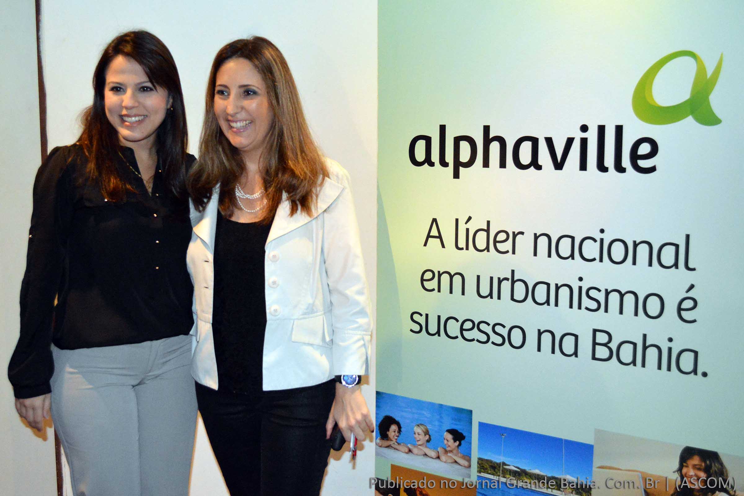 Paulana Juncioni (Gerente de Marketing da Alphaville) e Kátia Oliveira (Diretora de Produtos da Alphaville), realizaram apresentação dos investimentos.
