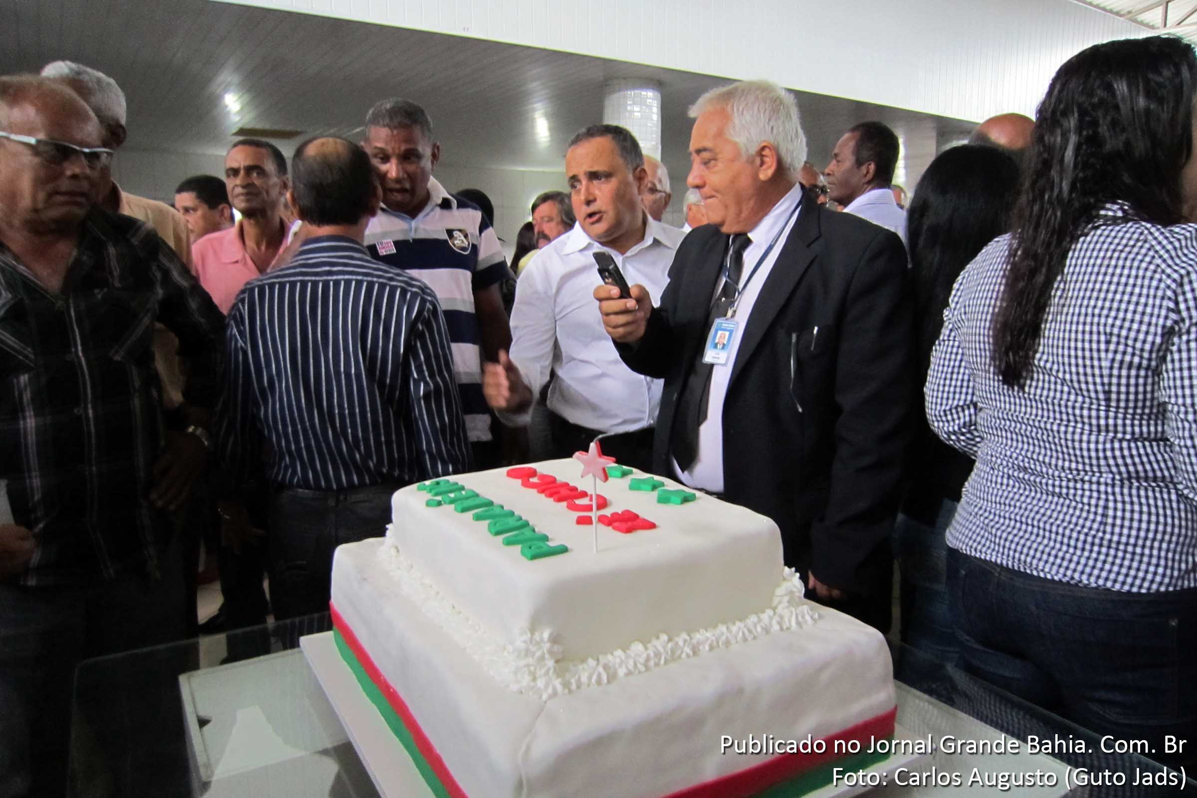 Zé Chico recebe felicitações da comunidade e de representações políticas. Evento marcou positivamente lançamento da pré-candidatura.