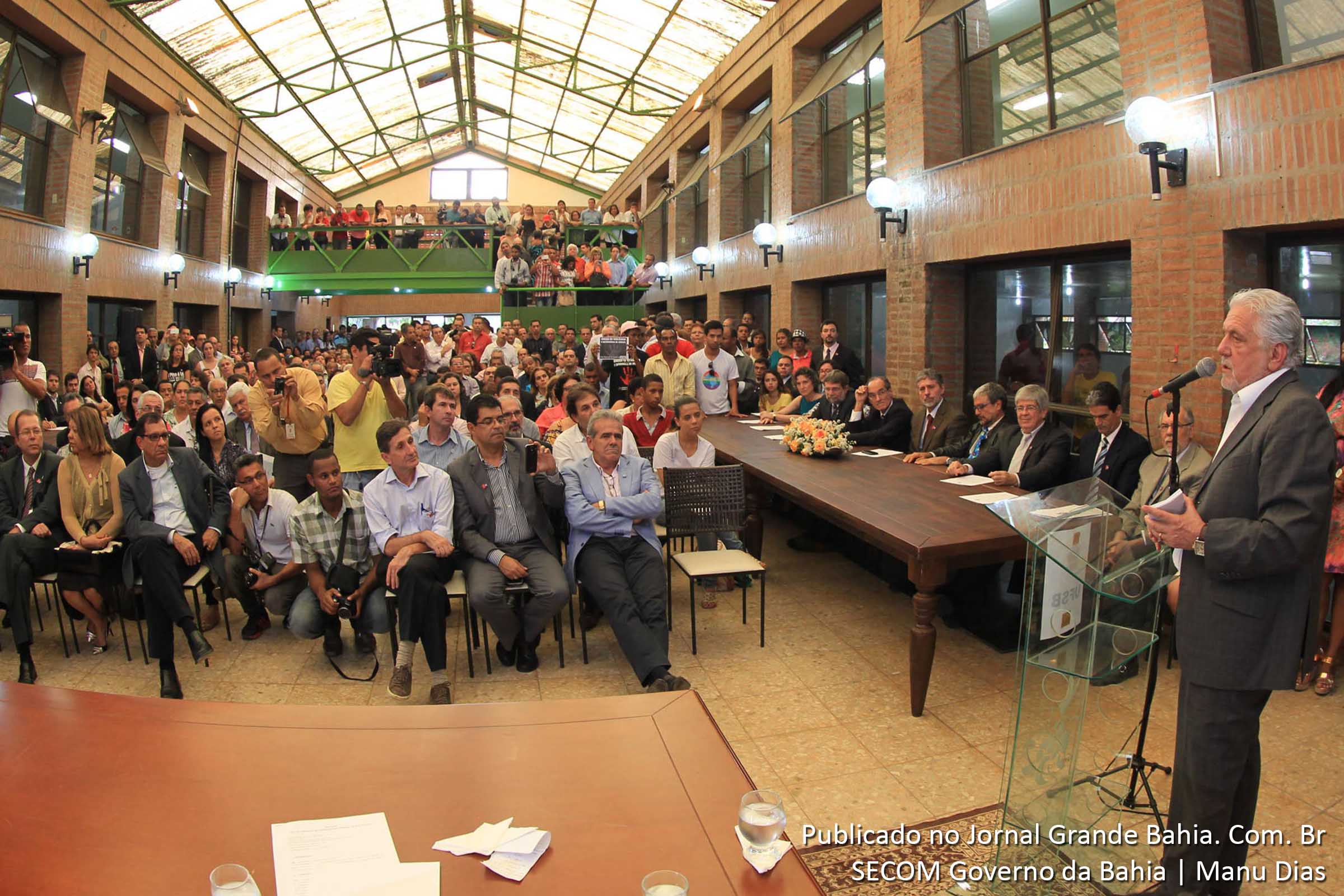 Governador Jaques Wagner destaca, durante discurso, ampliação das oportunidades de ensino superior na Bahia.