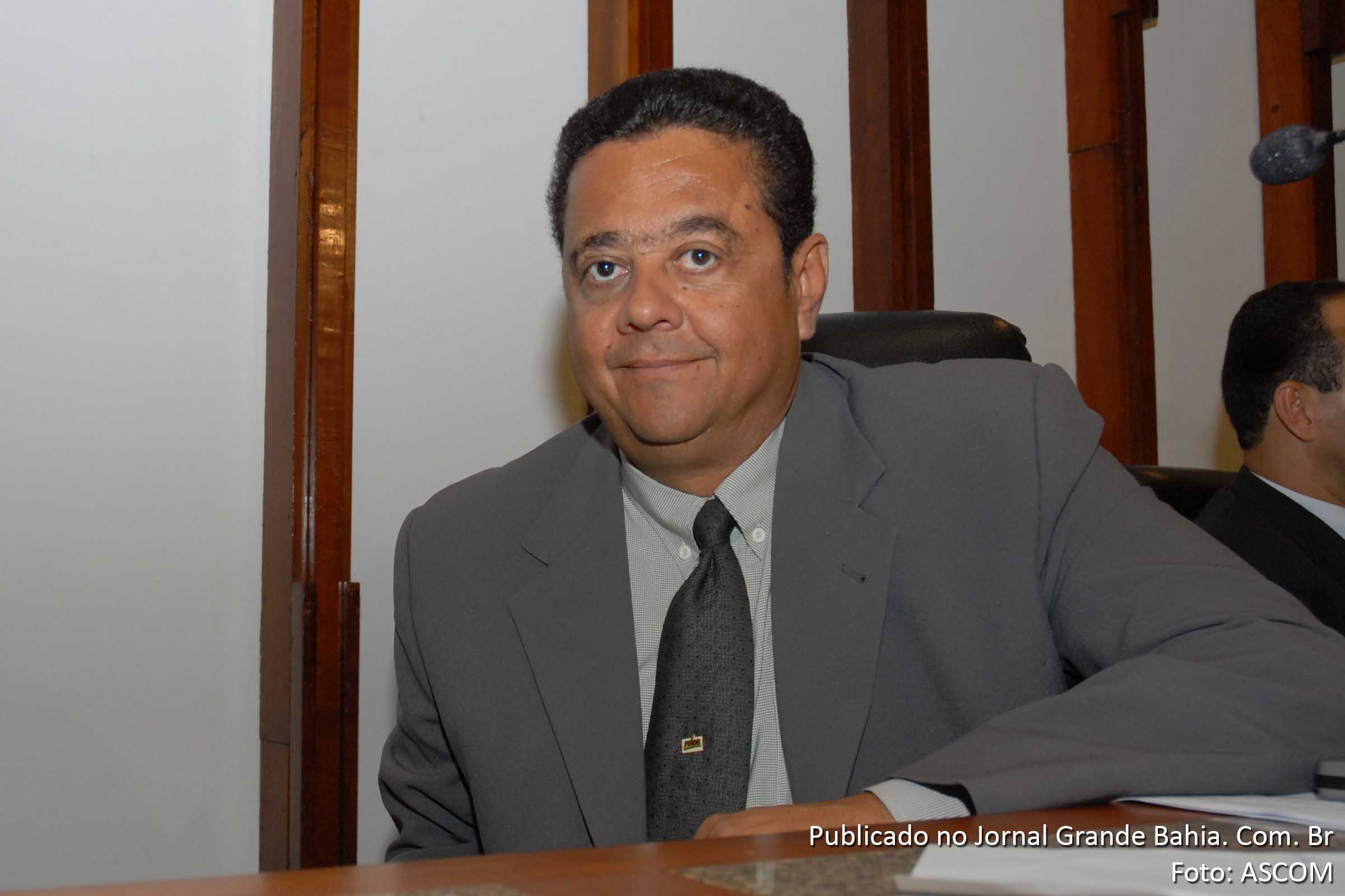 Luciano Simões: "O Estado tem dois meses que não paga aos professores contratados pelo Reda e PST."