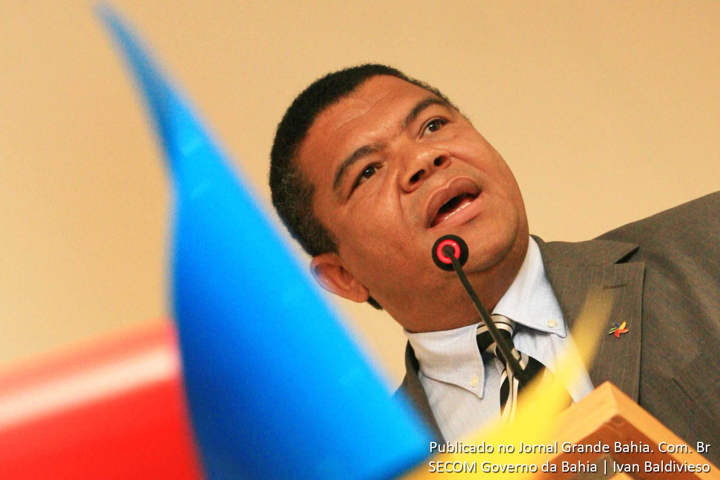 Deputado federal Valmir Assunção diz que há descaso com a reforma agrária