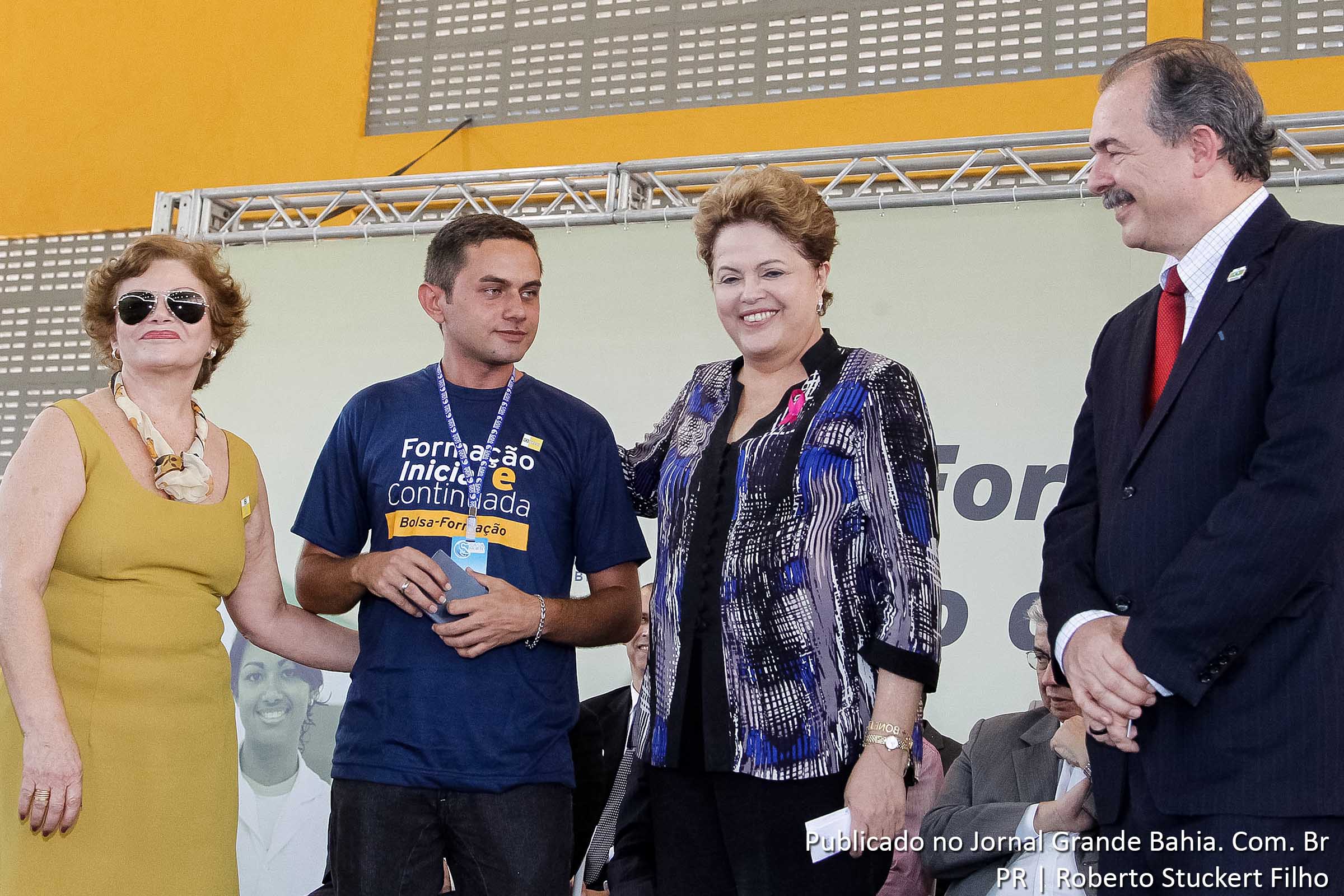 Presidenta Dilma Rousseff durante a cerimônia de formatura de 4.500 alunos do Pronatec e de inauguração de três novos campi do IFRN: Ceará-Mirim, Canguaretama e São Paulo do Potengi.