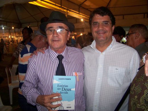 Fazendário é destaque na Feira do livro de Feira de Santana