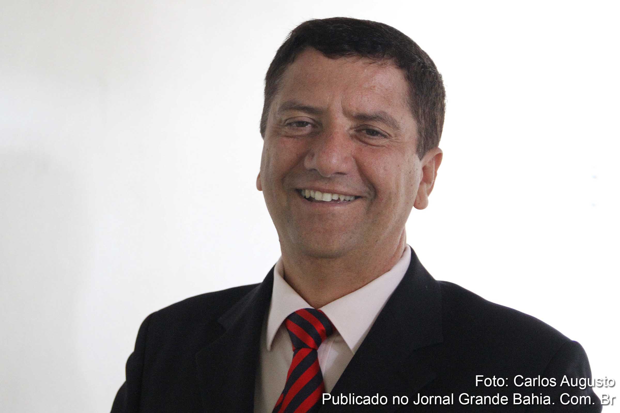David Neto: "estou conversando com alguns colegas para que possamos criar uma audiência pública e trazer o procurador aqui. Escuto constantemente reclamações de que existem processos com mais de dez anos, e que ainda não foi dado parecer algum.".