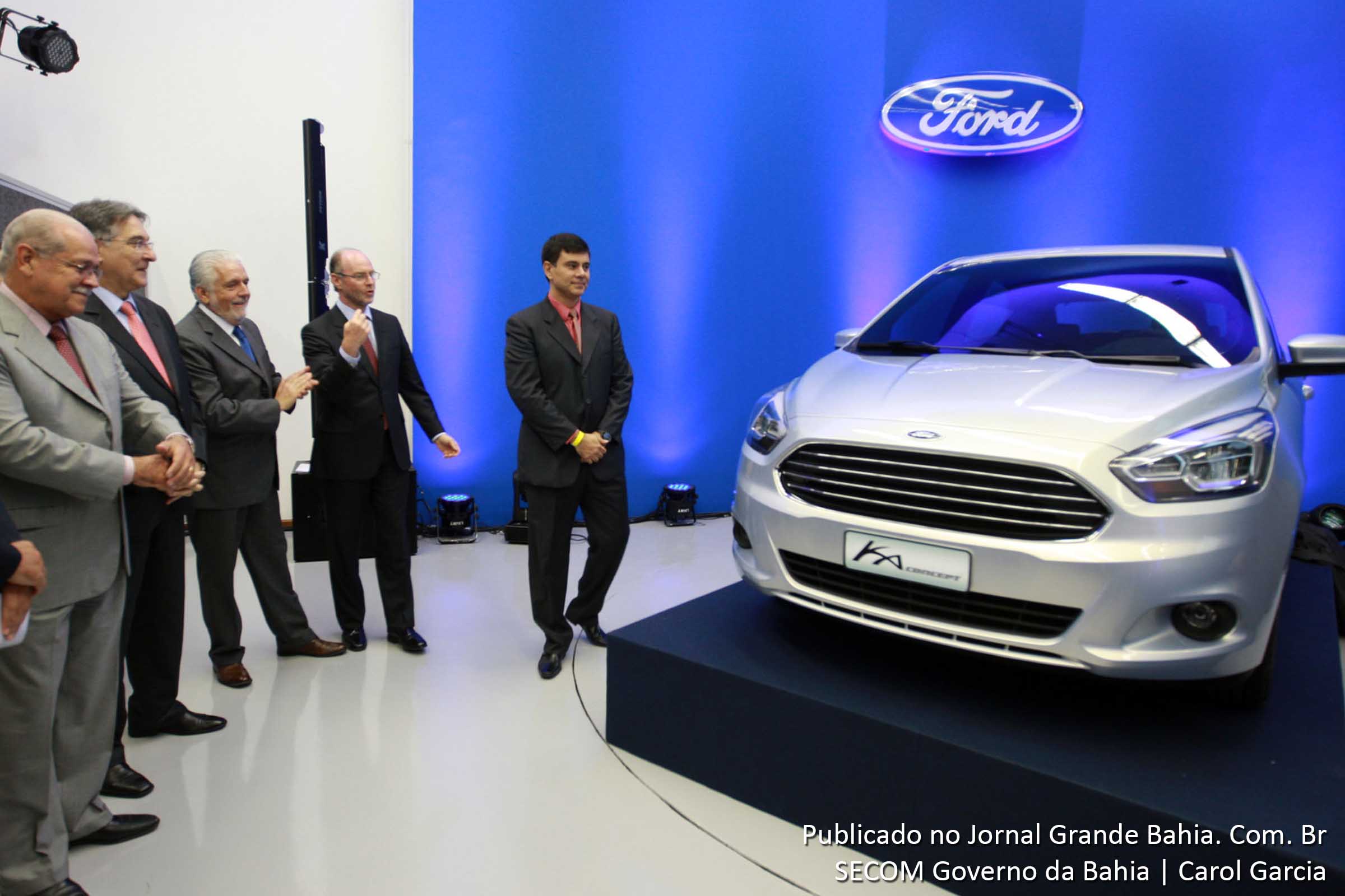 Lançamento do Ford Ka Concept contou com as presenças do governador Jaques Wagner e do ministro César Borges.