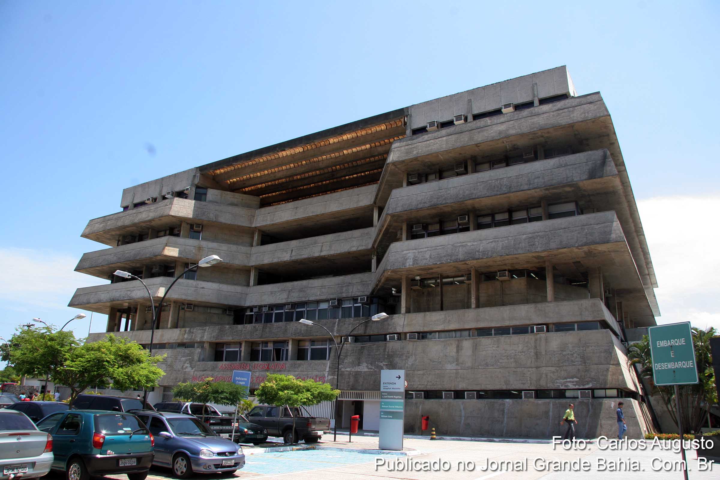 Assembleia Legislativa da Bahia. Deputados aprovam projetos.