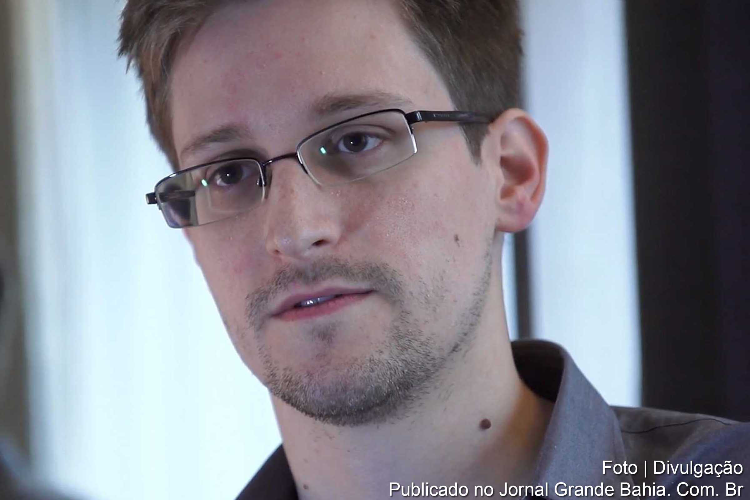 Edward Snowden deseja colaborar com a investigação sobre as ações da NSA (Agência de Segurança Nacional) no Brasil. Em troca, quer asilo político do governo Dilma Rousseff.