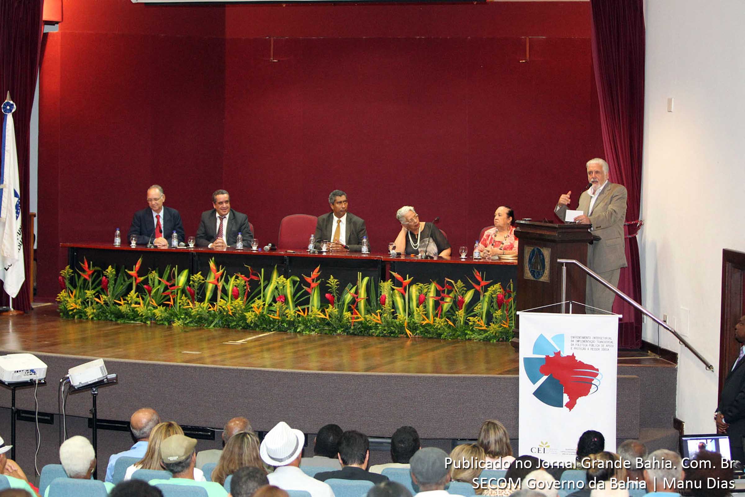 Governador Jaques Wagner sanciona Política Estadual da Pessoa Idosa.