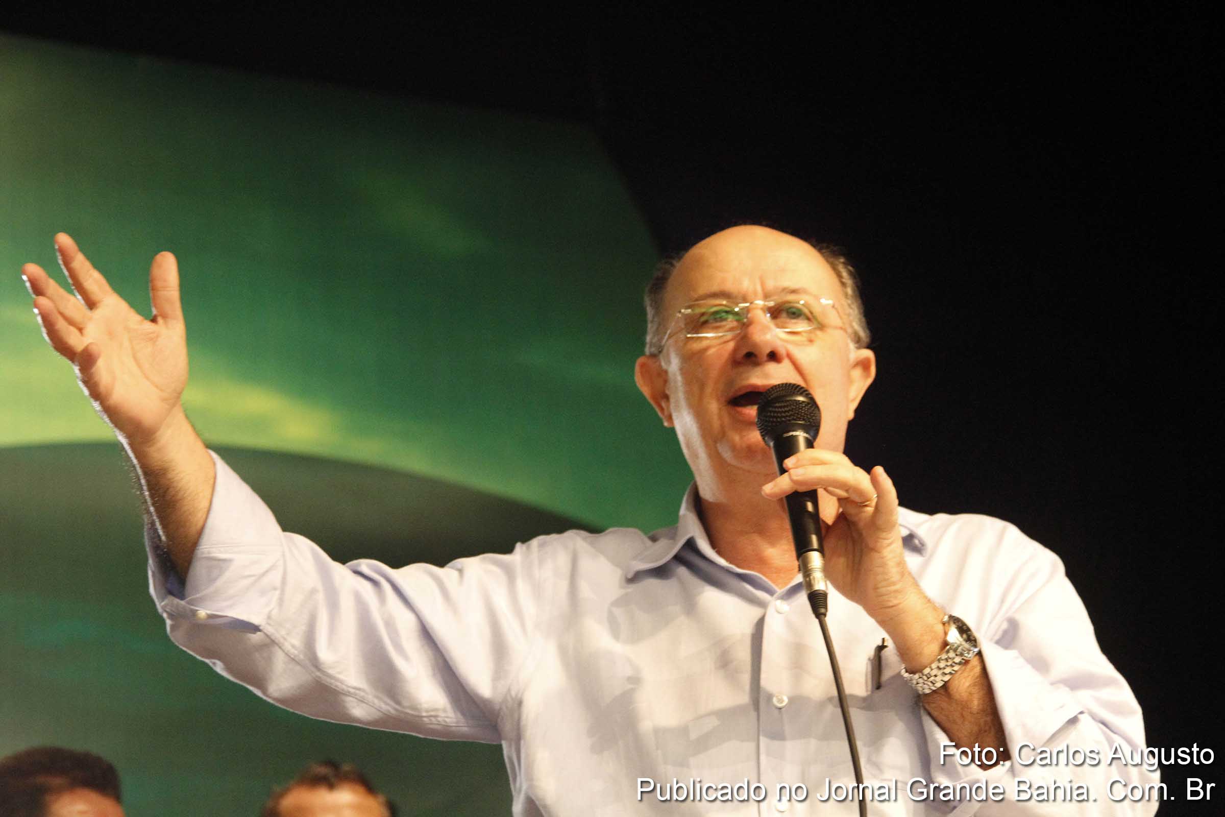 José Ronaldo de Carvalho dá início a programação do Natal Encantado 2013.
