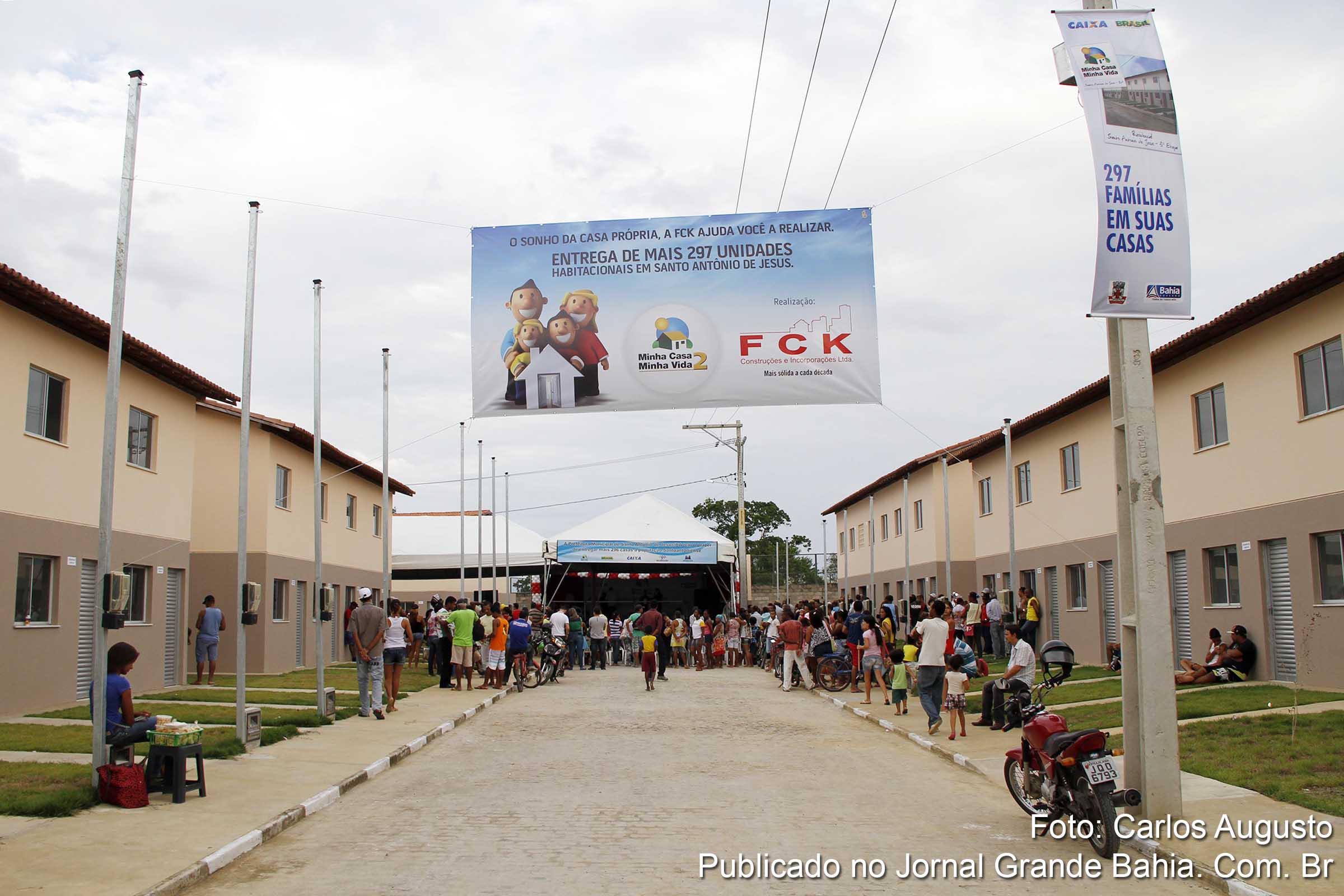 Residencial Santo Antônio de Jesus foi construído pela FCK, e contam com 297 unidades tipo village.