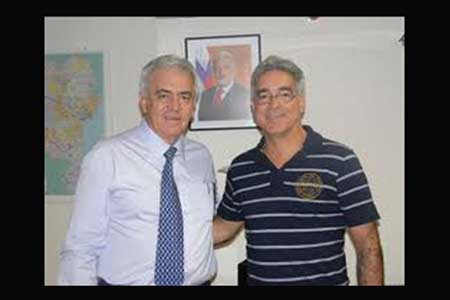 O governador em exercício Otto Alencar e o deputado estadual Zé Neto em Feira de Santana.