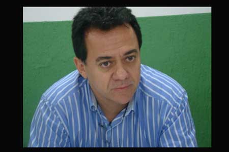 O presidente da Associação Comercial de Feira de Santana Marcelo Alexandrino expõe seus planos para 2014 à frente da instituição, na primeira sessão do ano que ocorre hoje.