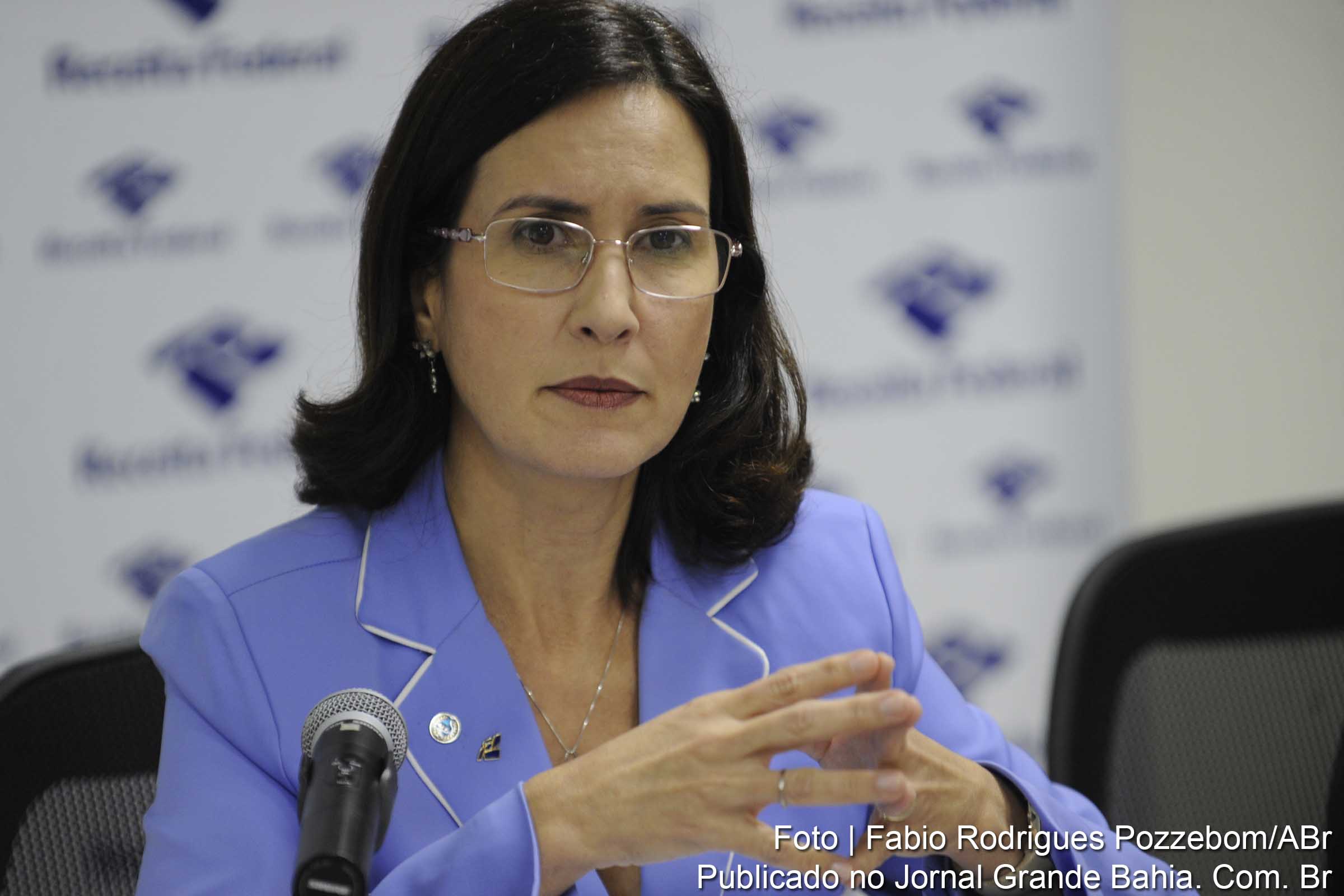 Secretária adjunta da Receita Federal do Brasil, Zayda Bastos Manatta. Tabela do IR é reajustada para 2014.
