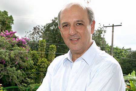 José Roberto Arruda foi condenado a pagar multa civil, à perda dos direitos políticos e à proibição de contratarem com o Poder Público.