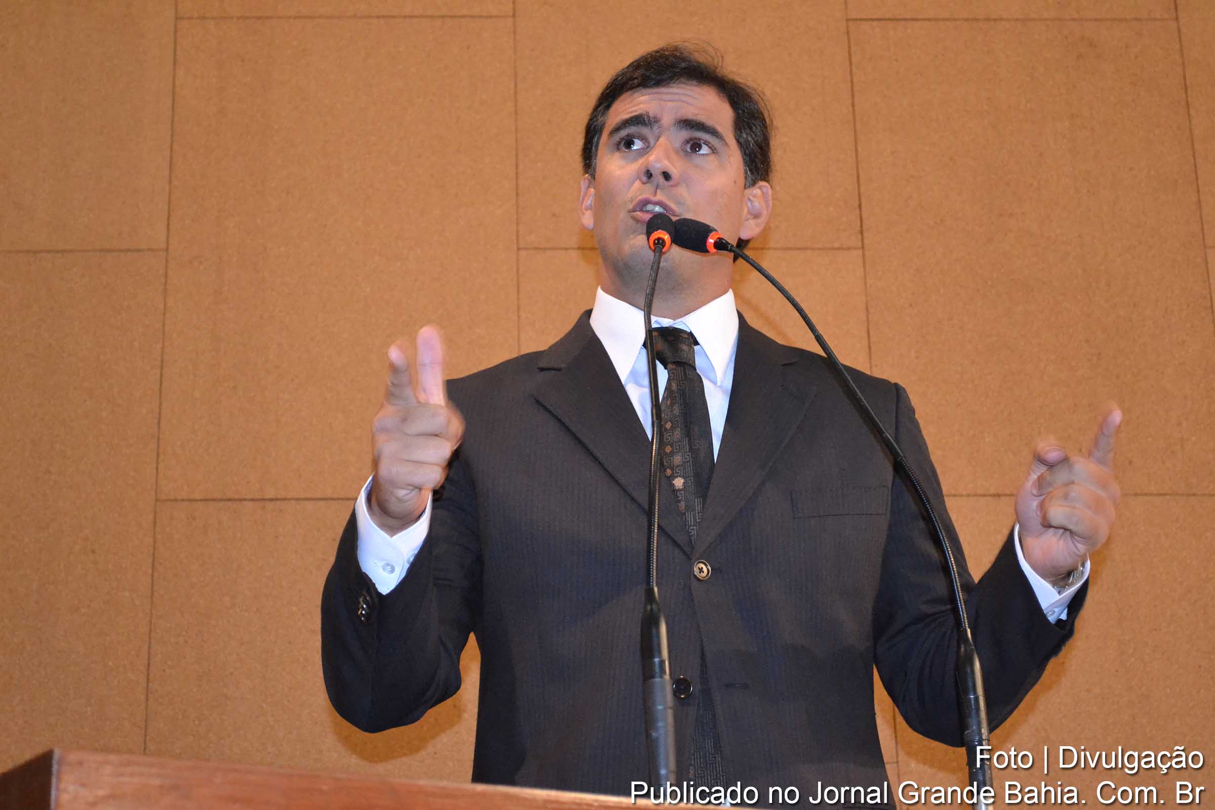 Deputado Leur Lomanto Jr. critica governado jaques Wagner.