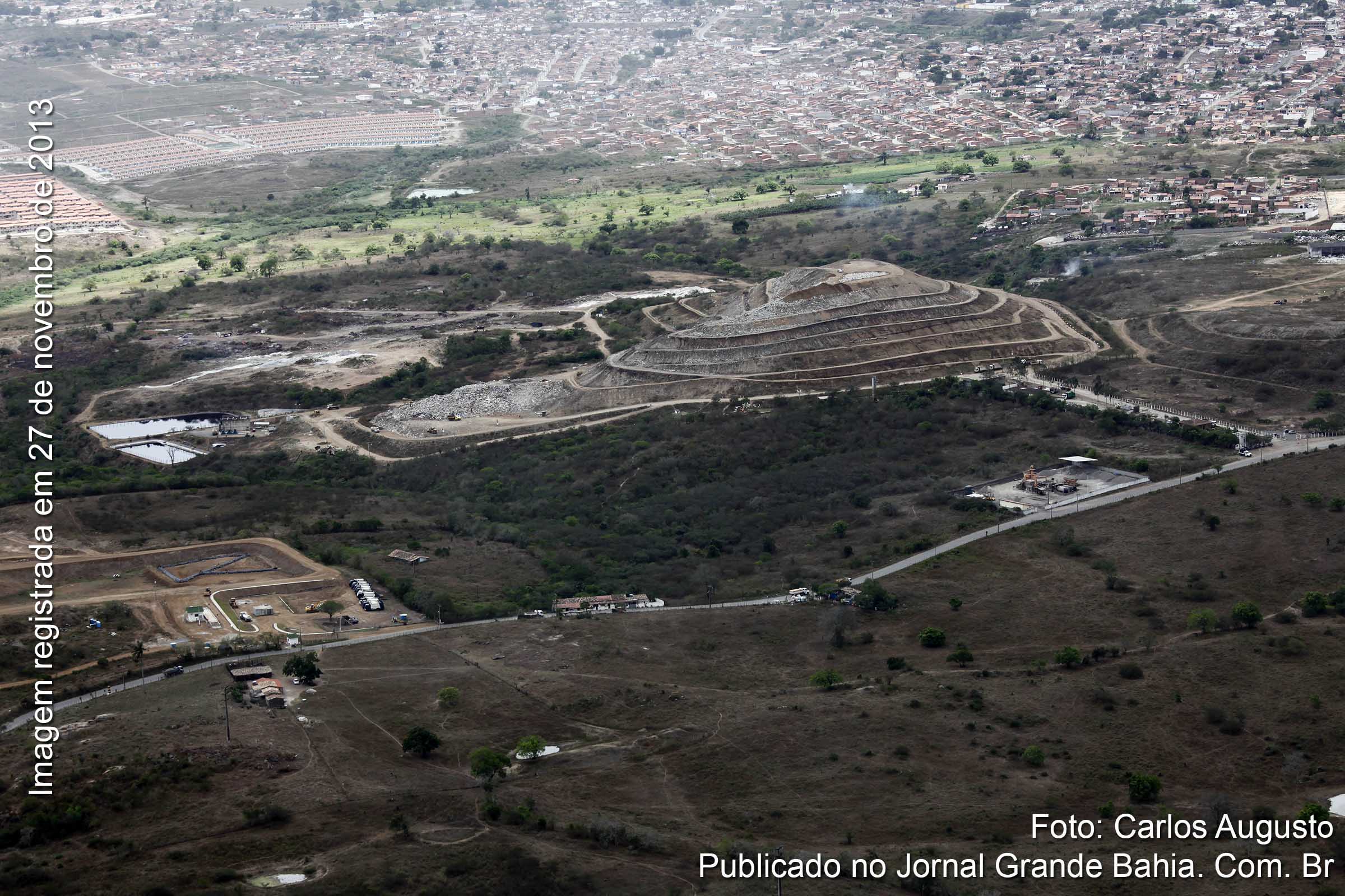 Vista aérea do aterro da Sustentare em Feira de Santana. (Carlos Augusto | Jornal Grande Bahia)