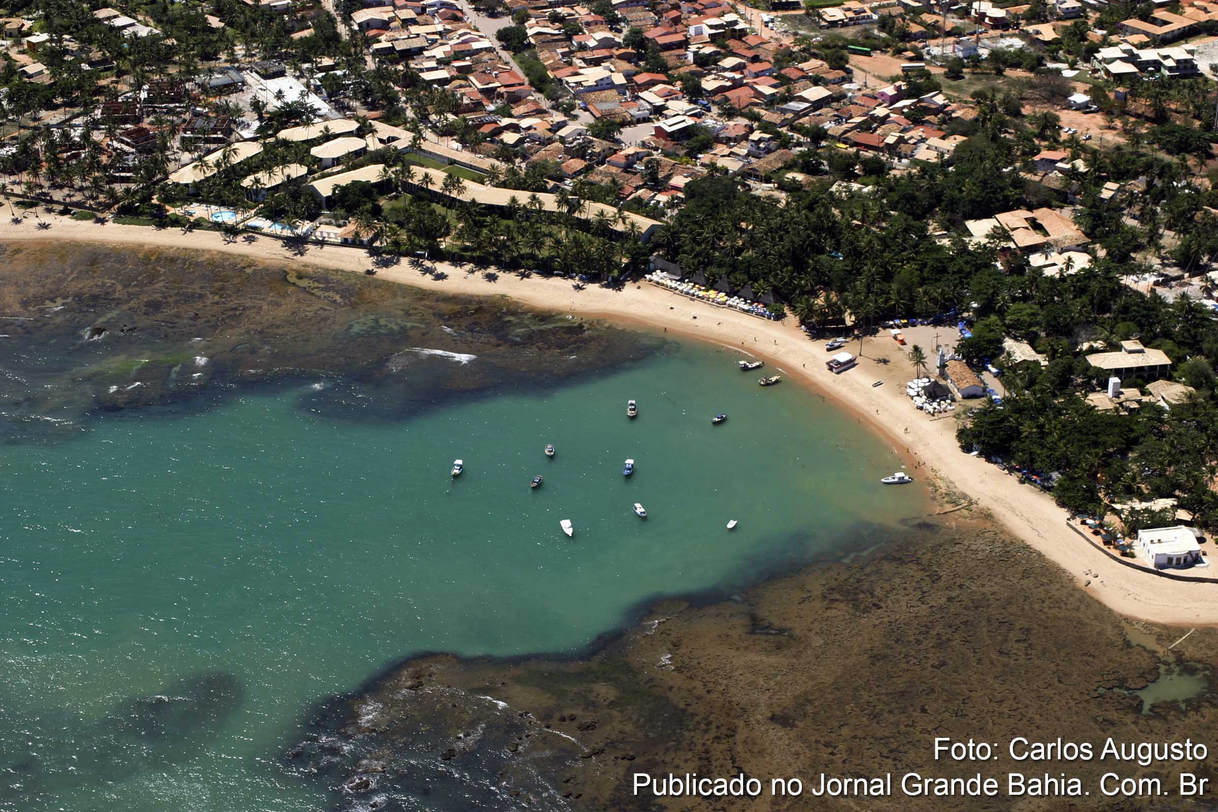 Vista aérea de Praia do Forte, Mata de São João. (Foto: Carlos Augusto | Jornal Grande Bahia)